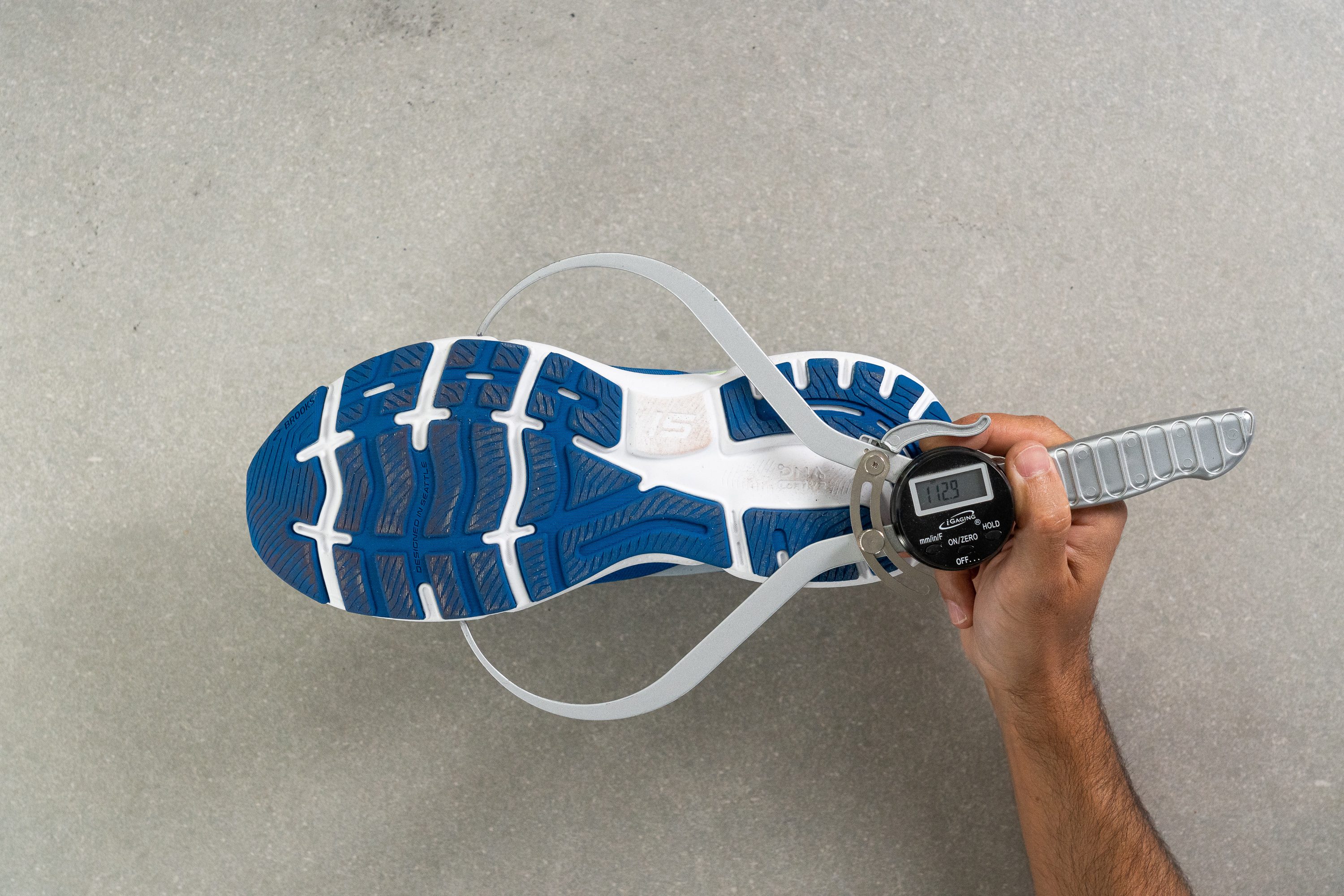 zapatillas de running brooks hyperion pie normal azules baratas menos de 60 Midsole width in the forefoot