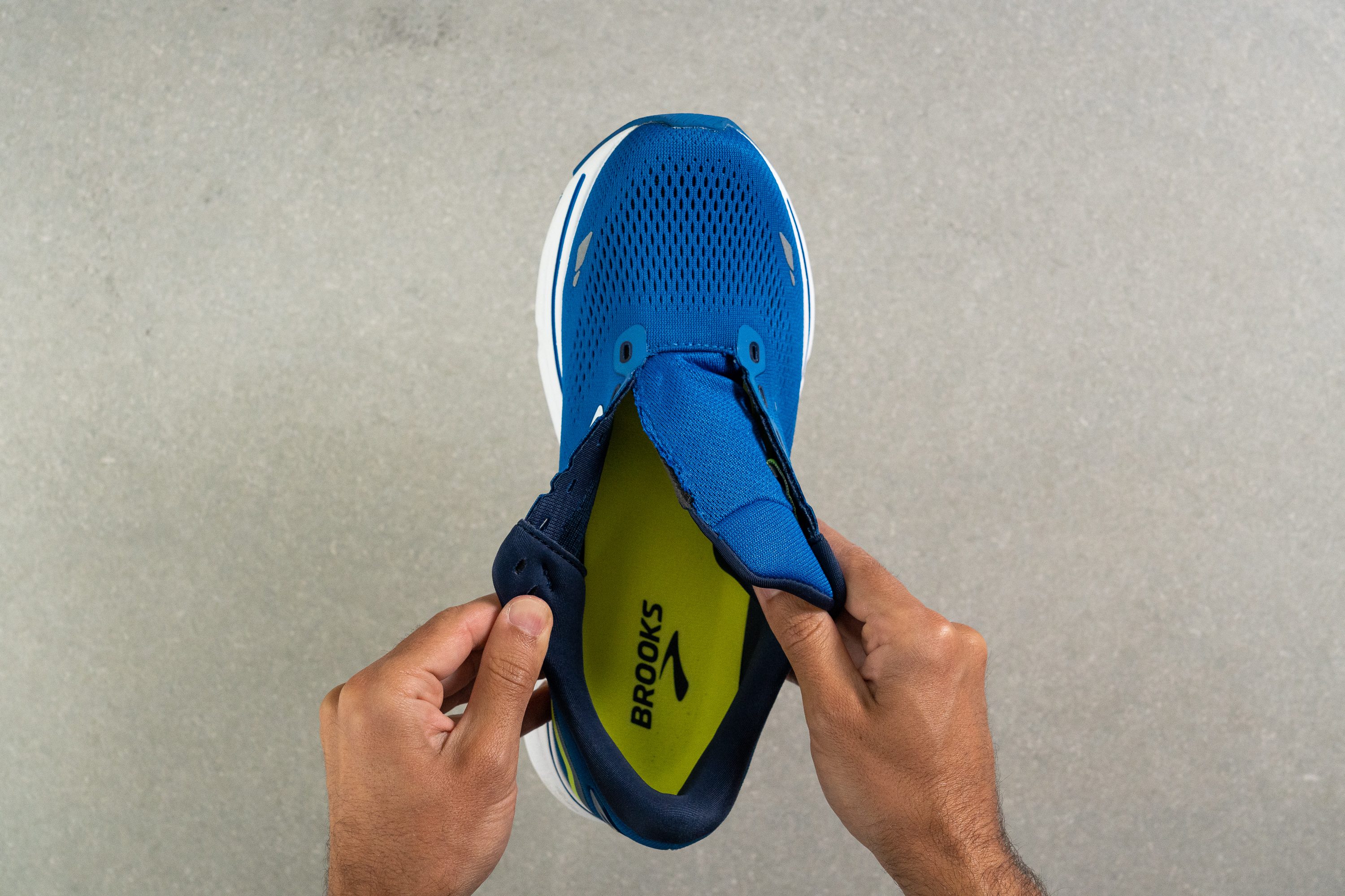 a Brooks stability shoe with the guide rails system Tongue: gusset type