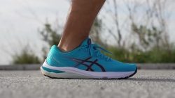 7 Best Stability Running Shoes in 2023 | RunRepeat