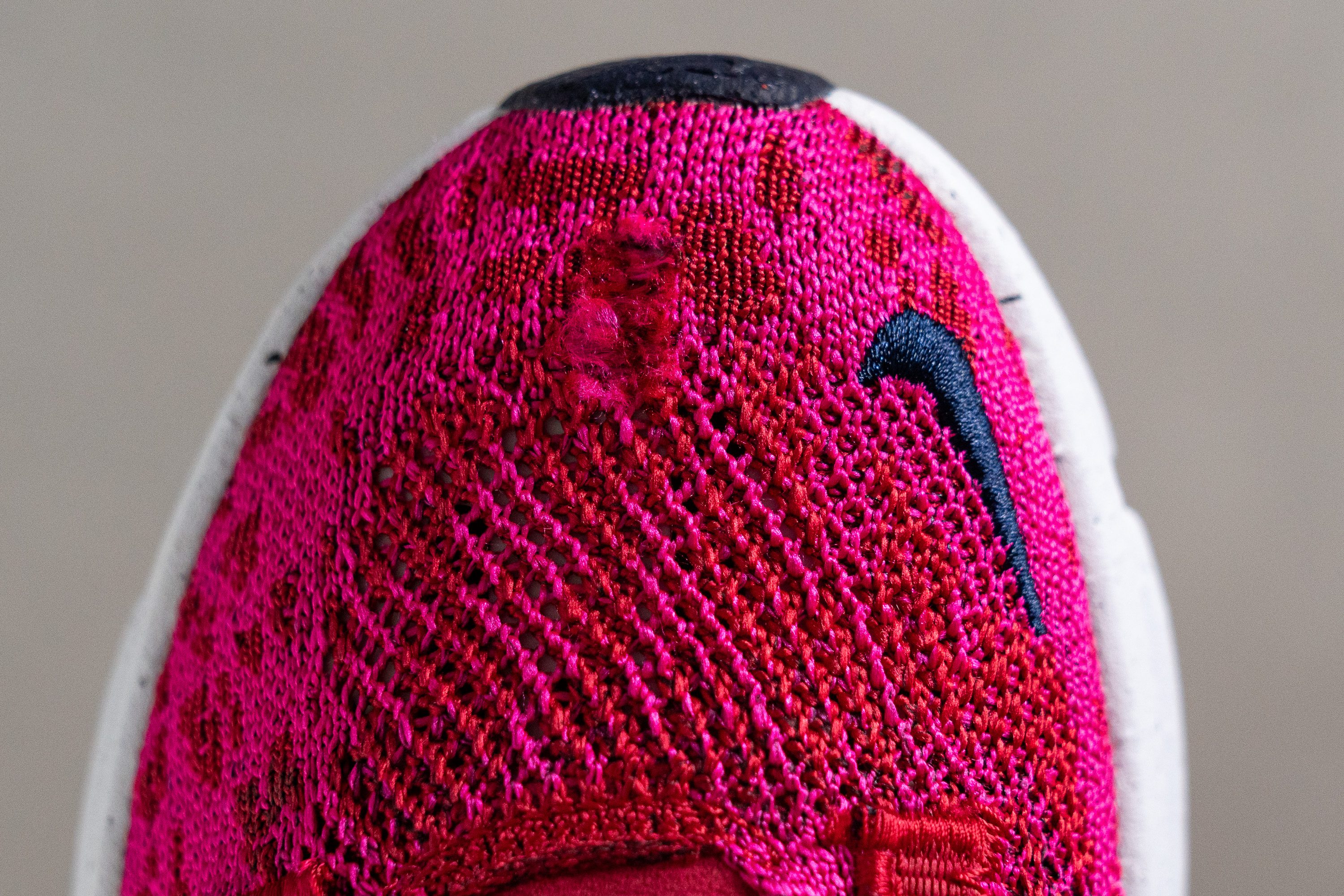 nike supergo trainers