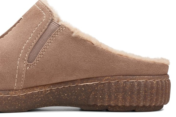 is a better choice. For a lightweight feel, the clarks: should not