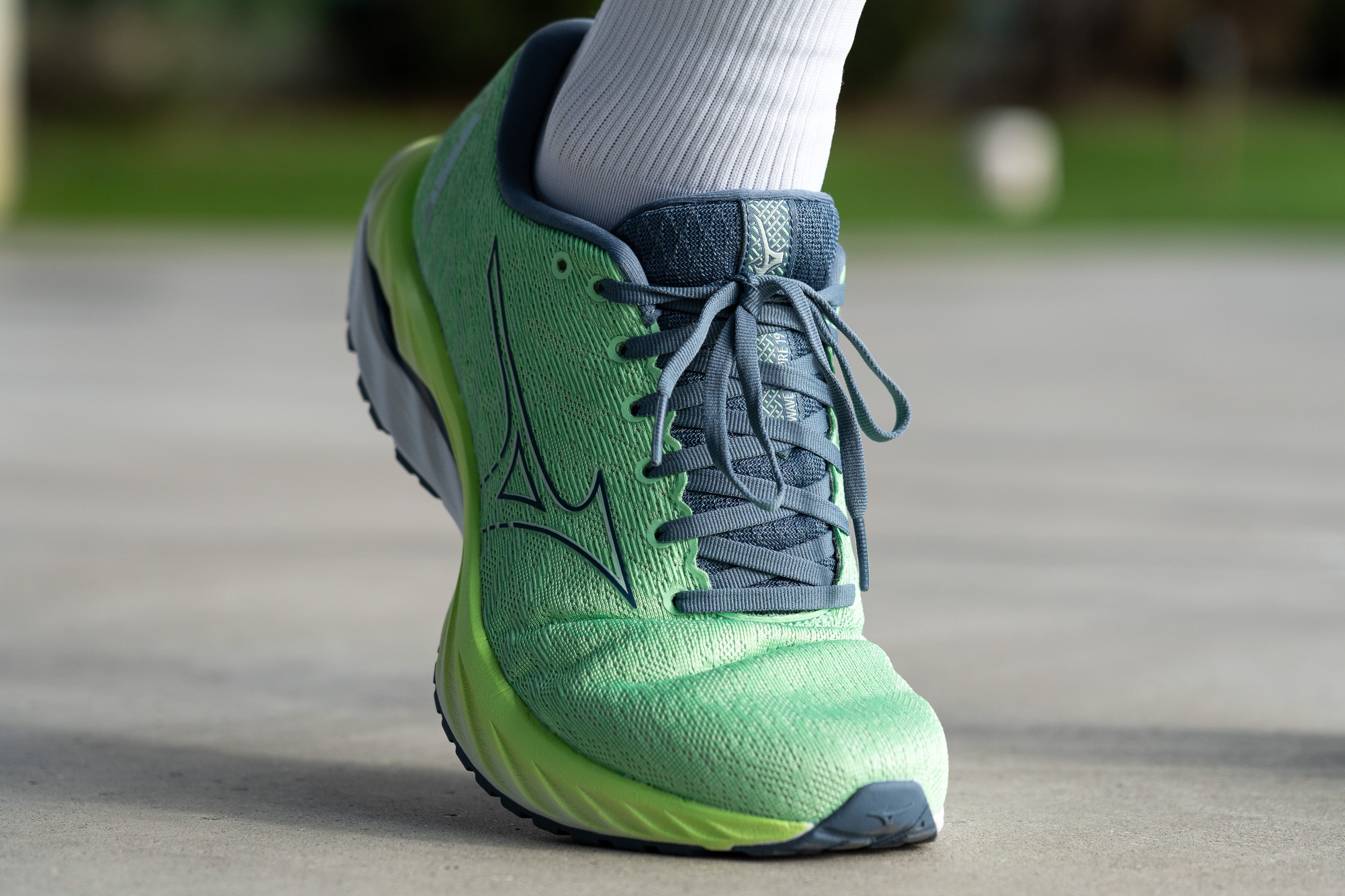 Cut in half Mizuno Wave Inspire 19 Review RunRepeat