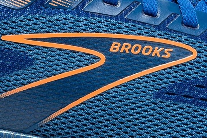 Brooks Levitate 6 Brooks logo