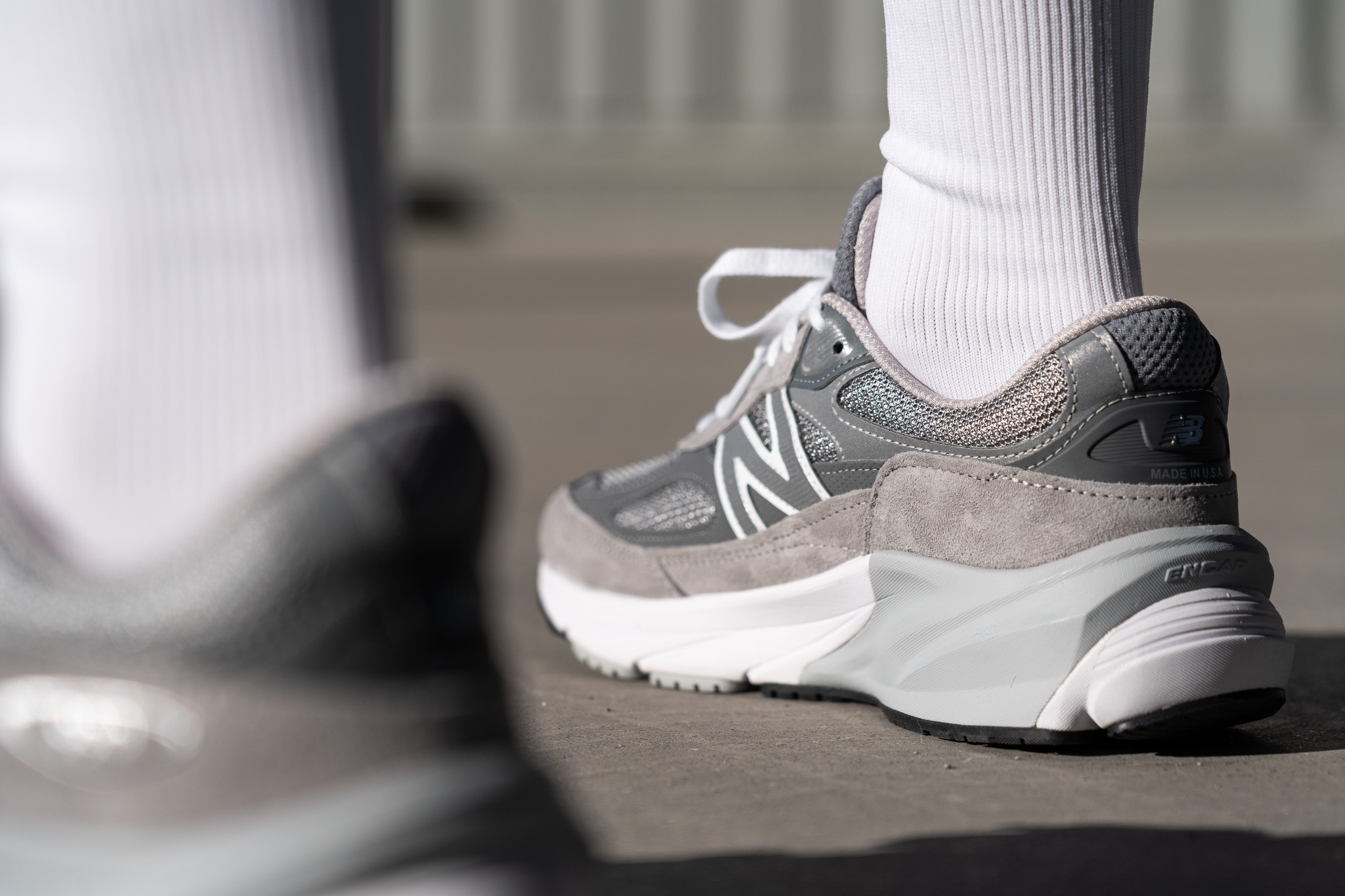 New Balance 990 v6 arch support