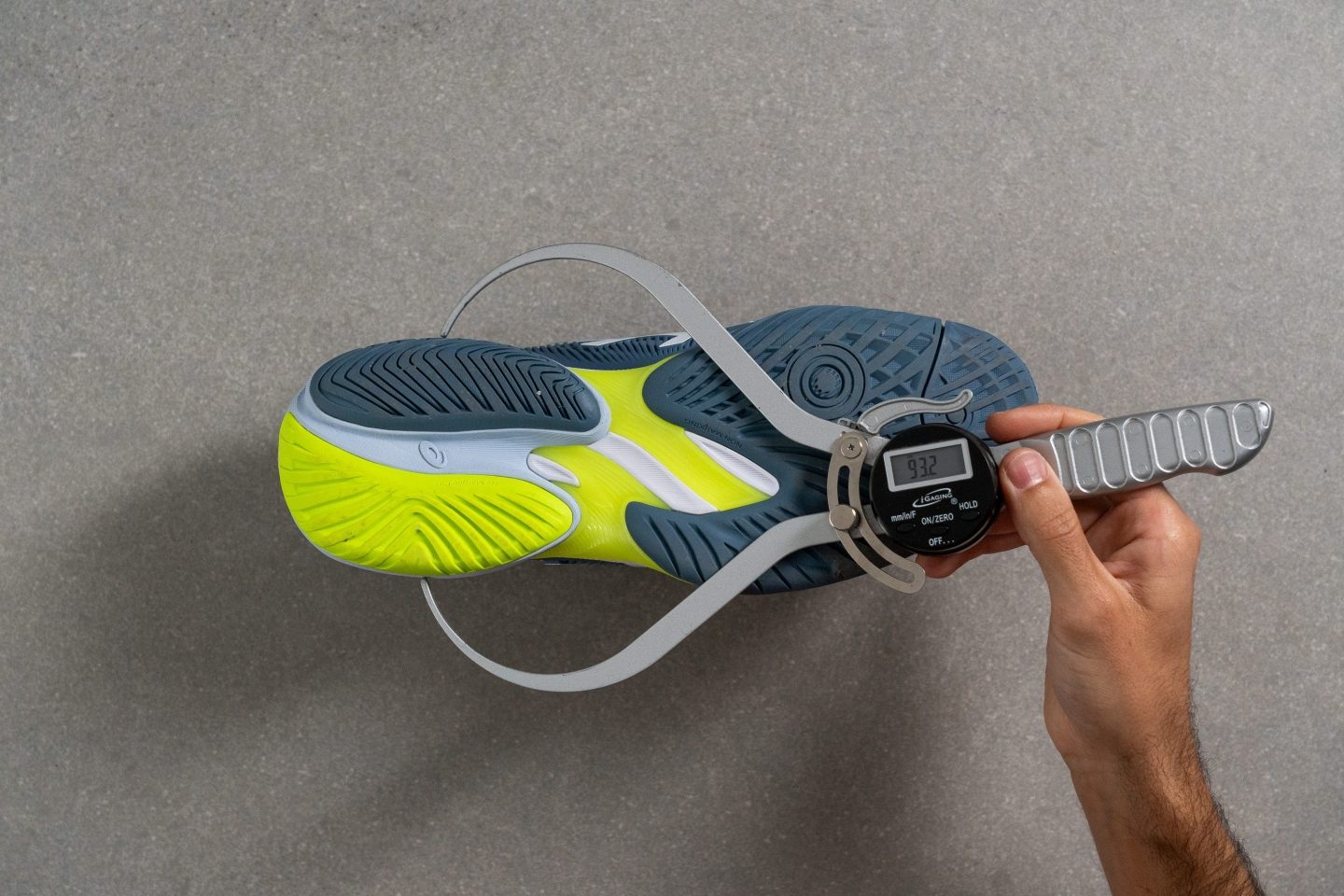 Cut in half: ASICS Court FF 3 Review | RunRepeat