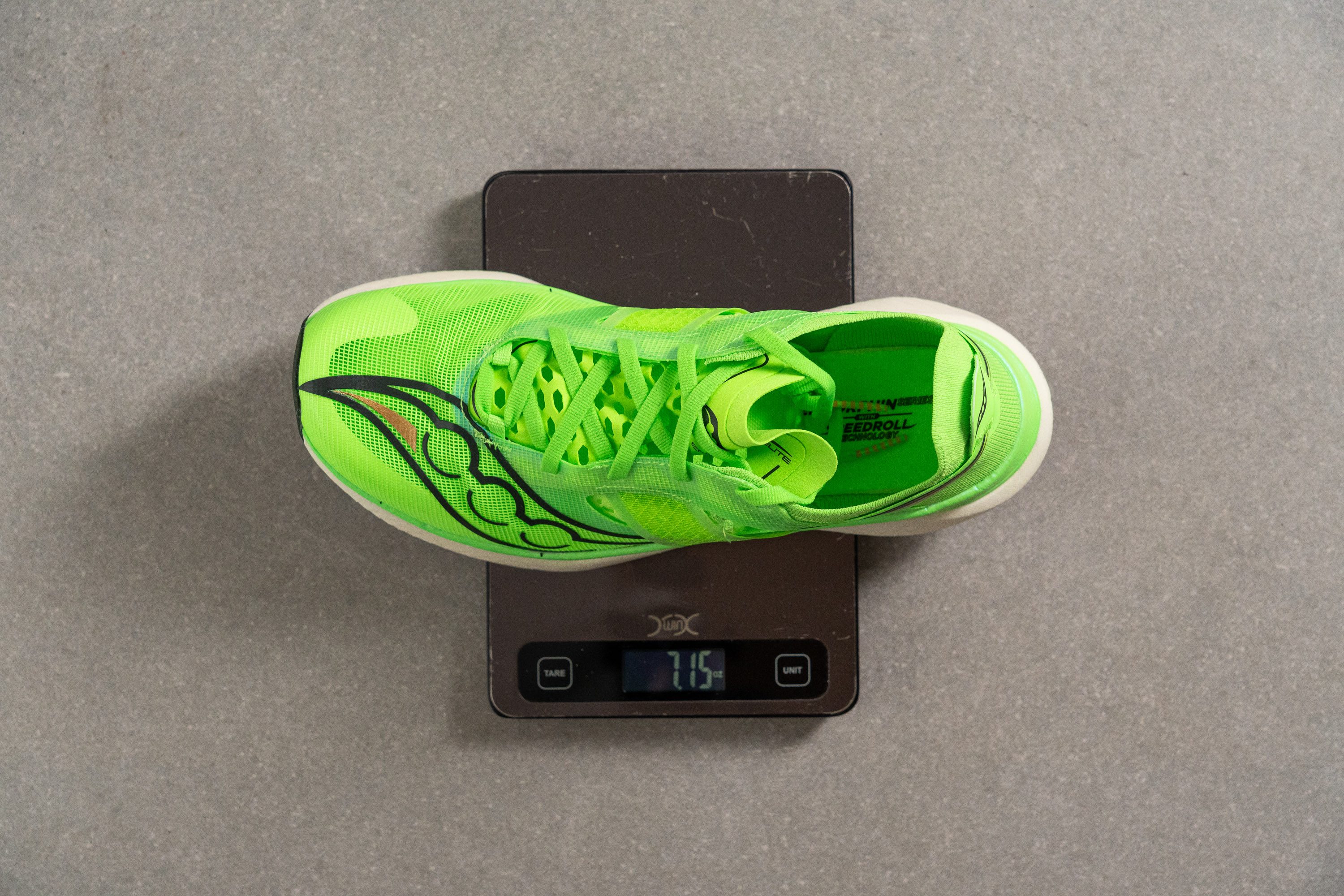 Saucony Endorphin Elite Weight