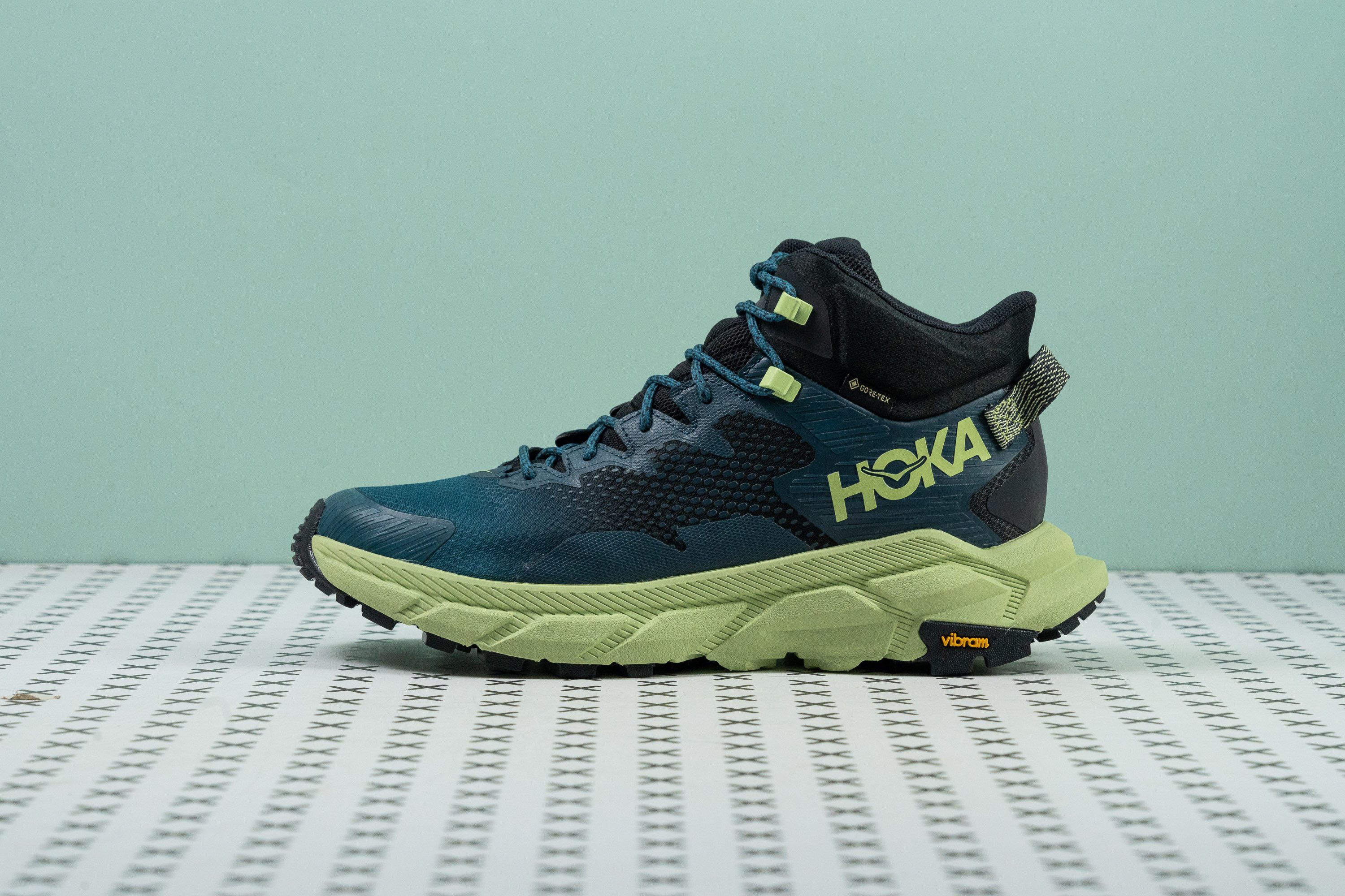 Hoka Trail Code GTX high collar