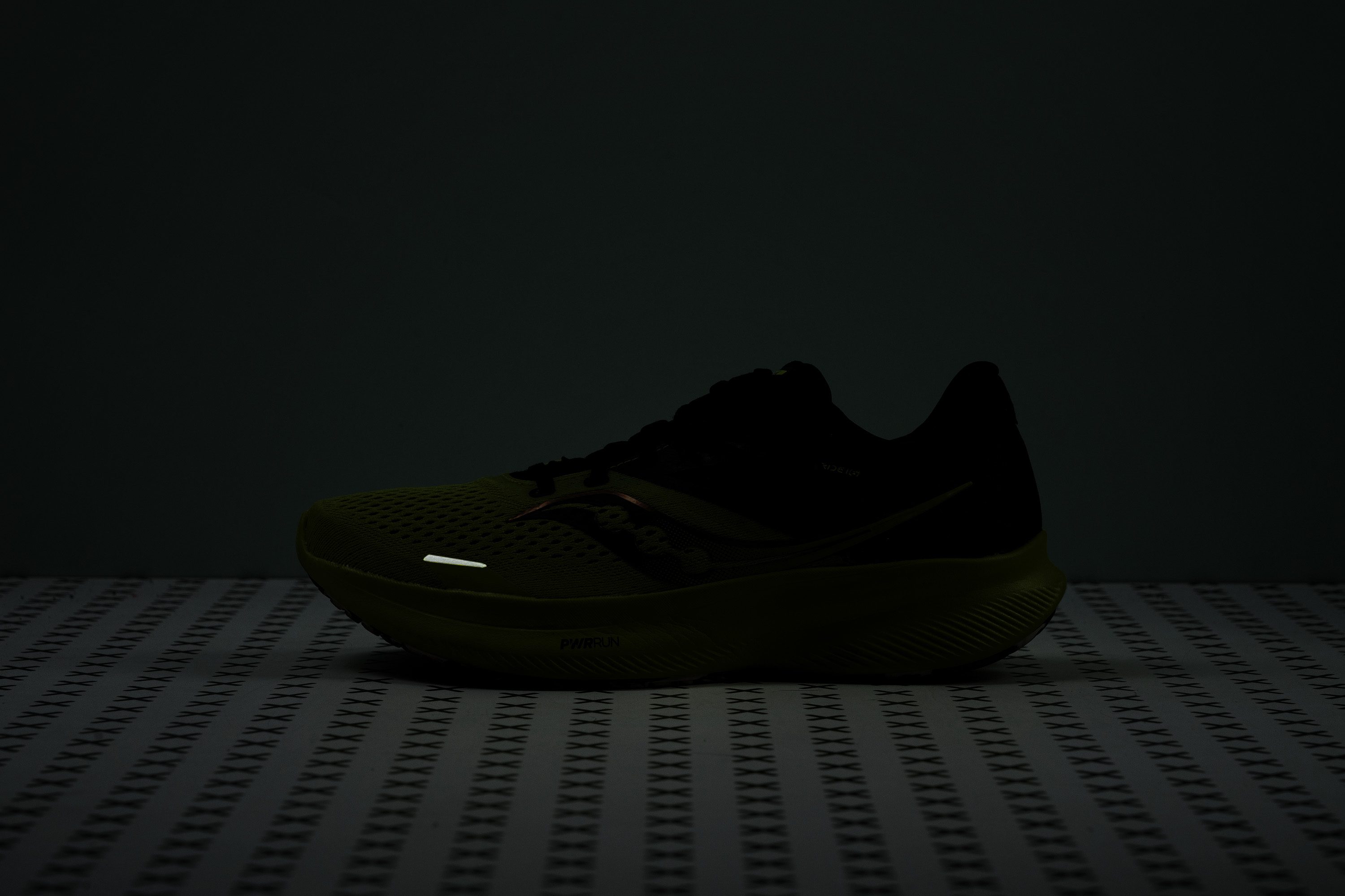 Saucony Ride 16 Reflective elements