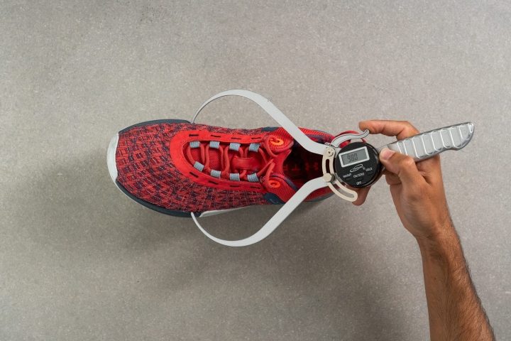 Under Armour TriBase Reign 5 Toebox width at the widest part
