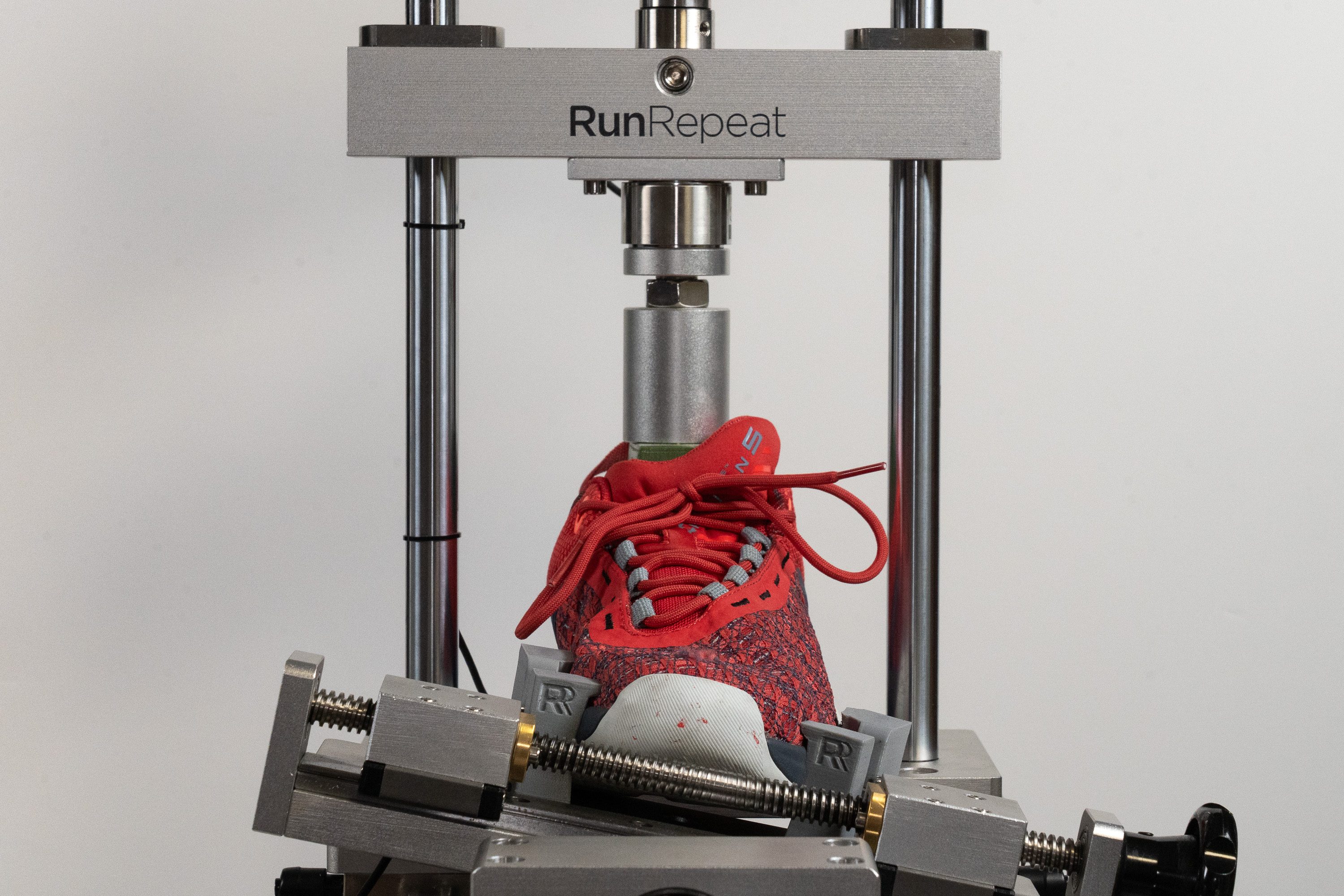 Under Armour TriBase Reign 5 Torsional rigidity