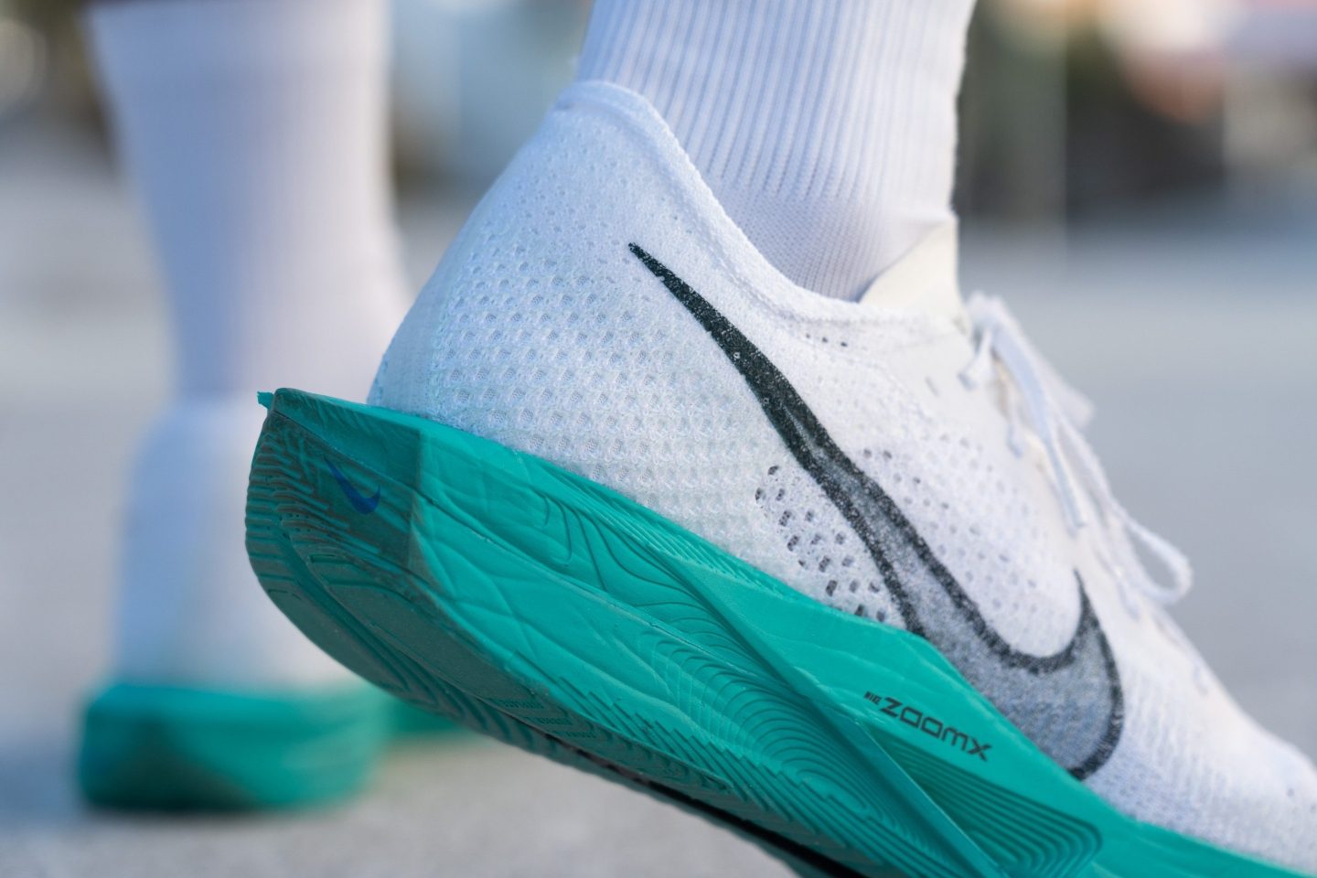 Cut in half: Nike Vaporfly 3 Review (2023) | RunRepeat