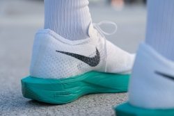 Cut in half: Nike Vaporfly 3 Review (2023) | RunRepeat