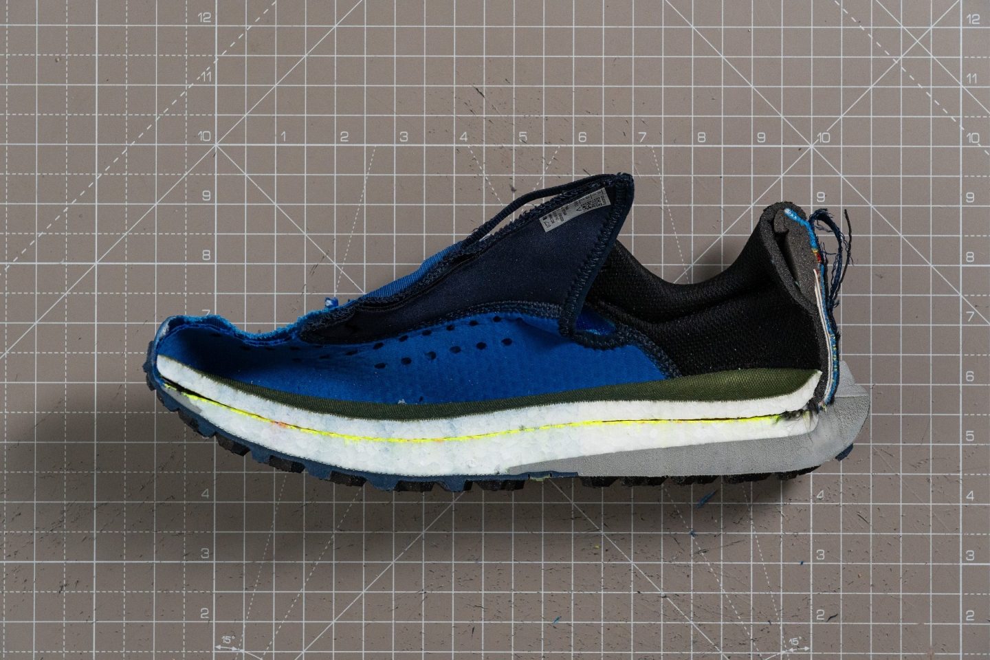 Cut in half: Saucony Xodus Ultra 2 Review (2024) | RunRepeat