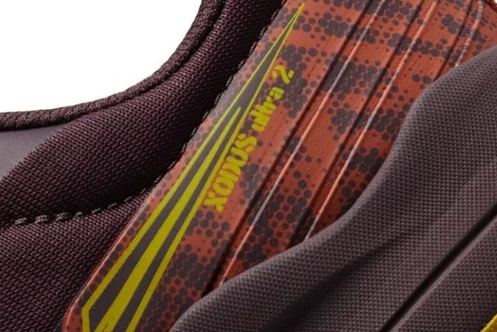 Saucony Xodus Ultra 2 logo talón
