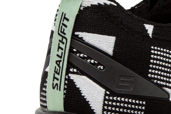 Brooks Levitate Stealthfit 6 Brooks-Levitate-SF6-pulltab