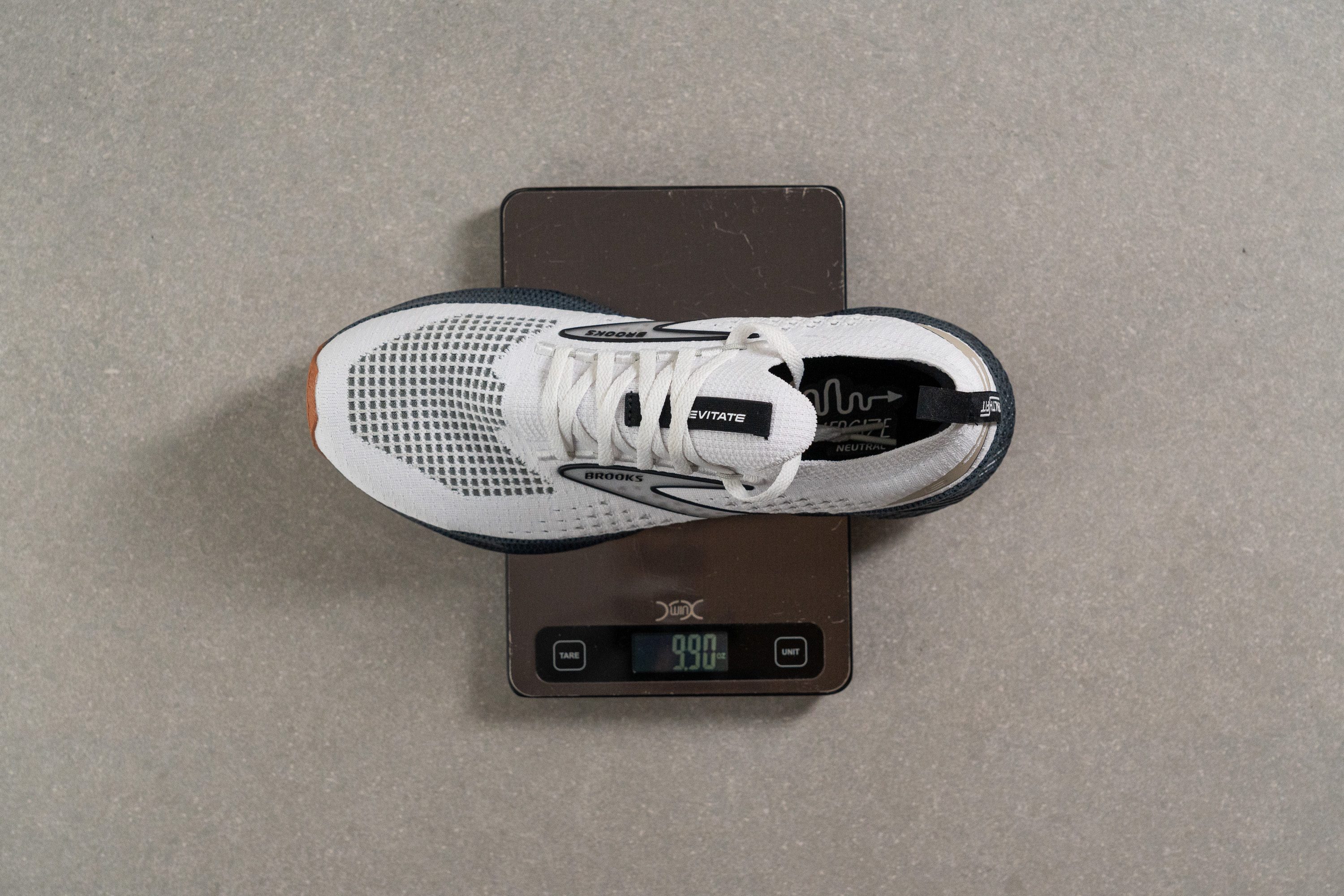 Brooks Levitate Stealthfit 6scale