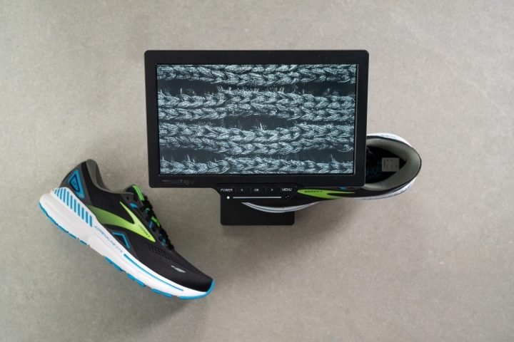 zapatillas de running Brooks ritmo medio minimalistas ultra trail talla 37.5 microscope
