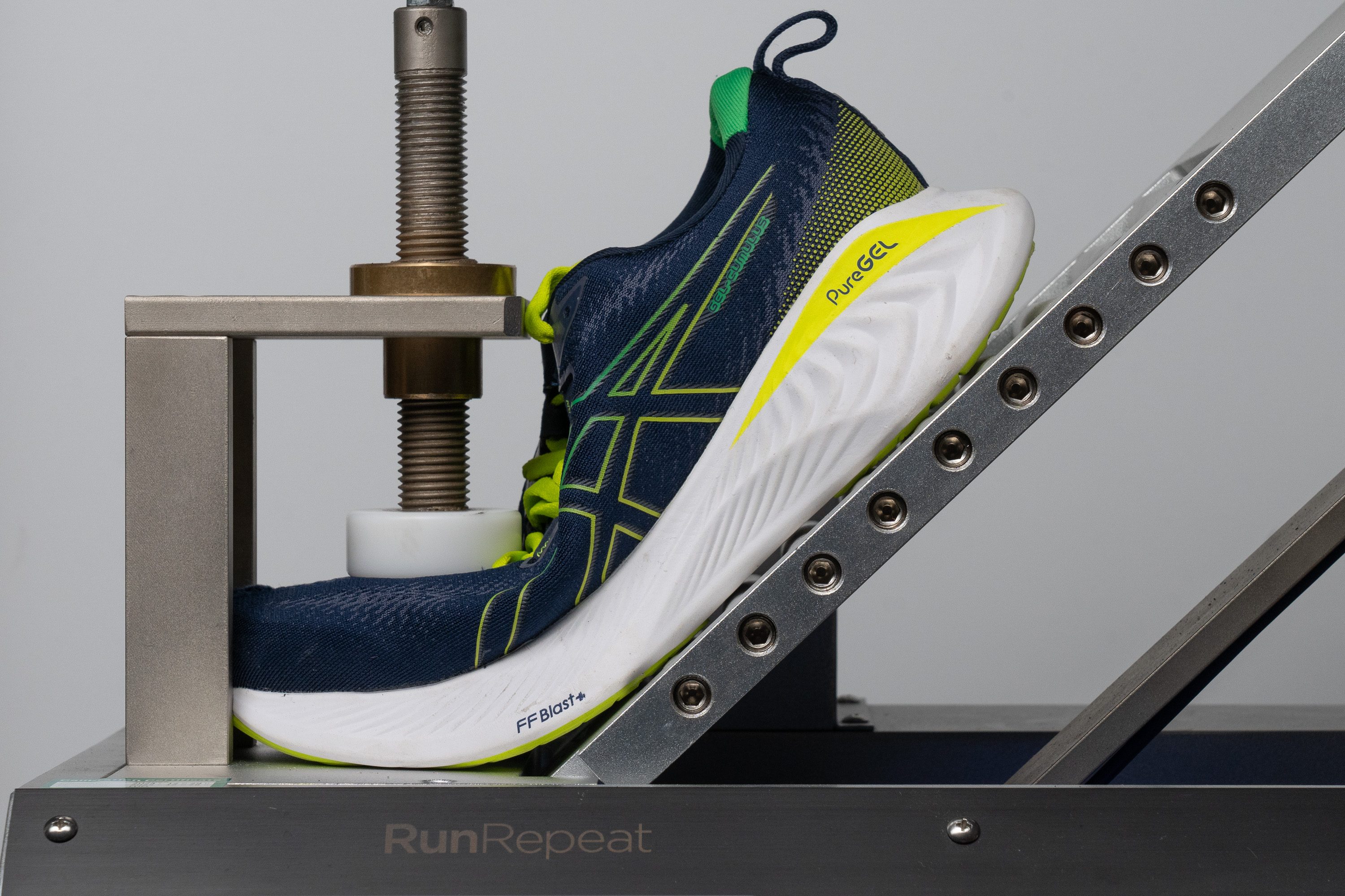 ASICS Gel Cumulus 25 Flexibility / Stiffness