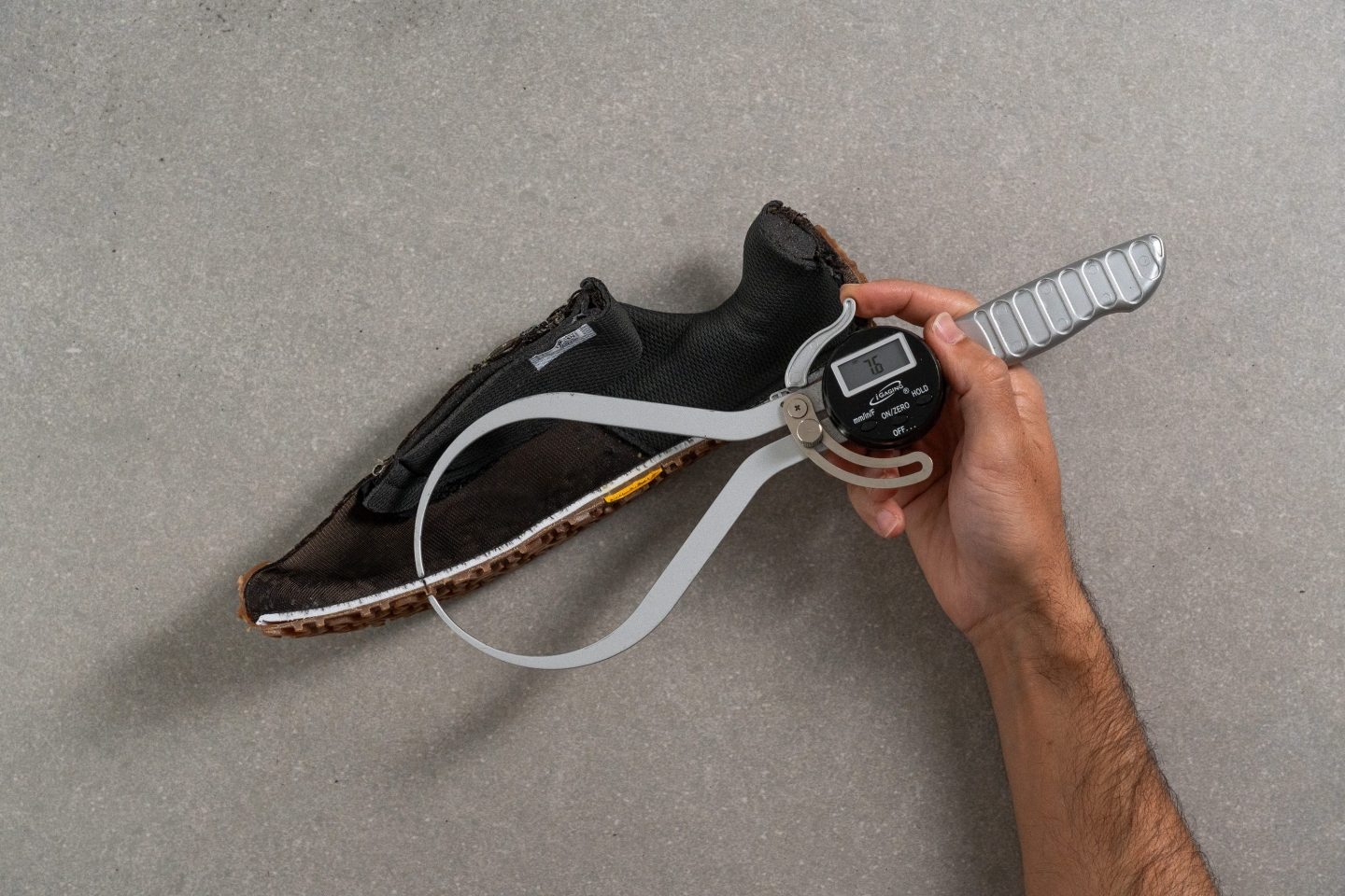 merrell vapor glove fit