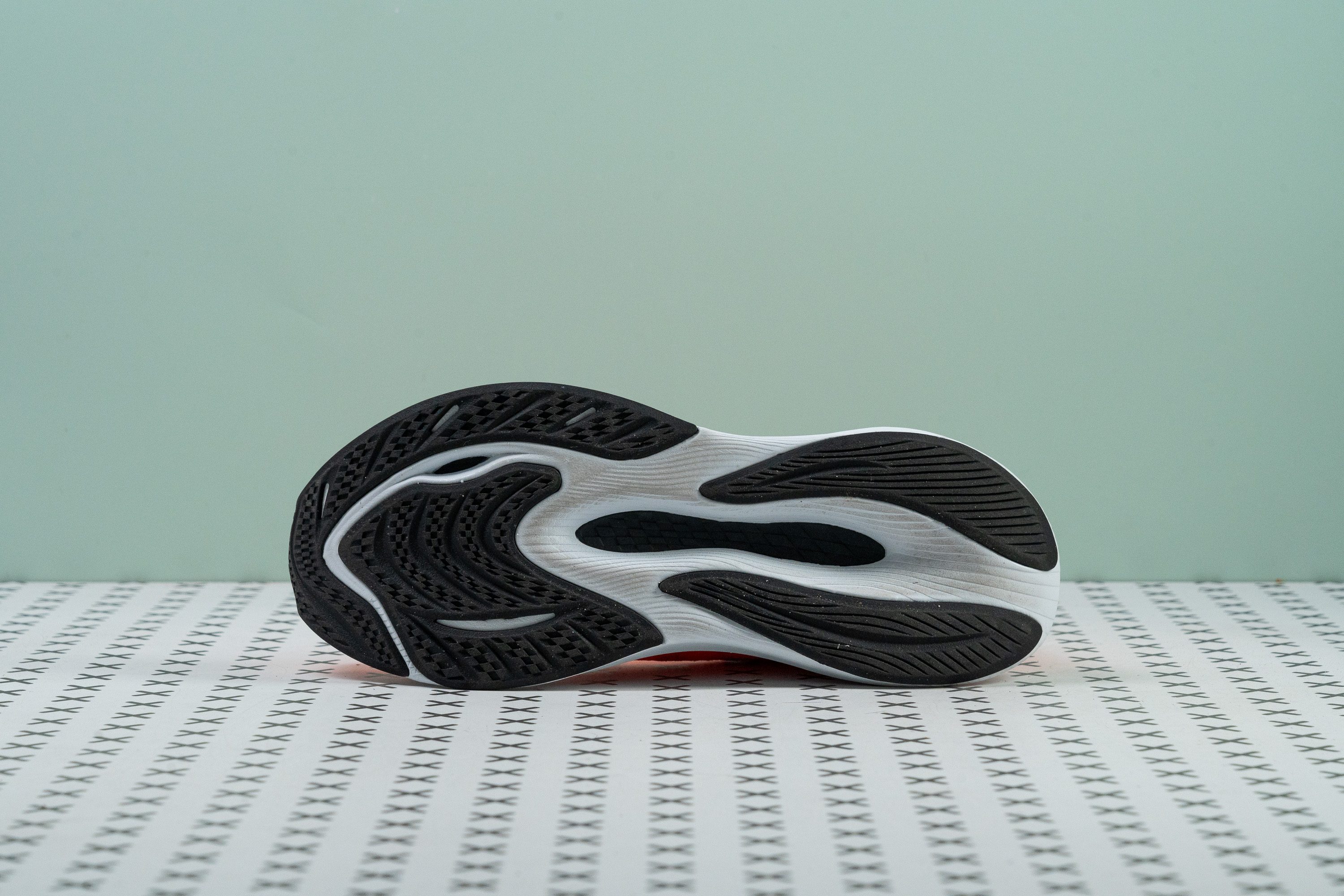 New Balance FuelCell Propel v4 Outsole design
