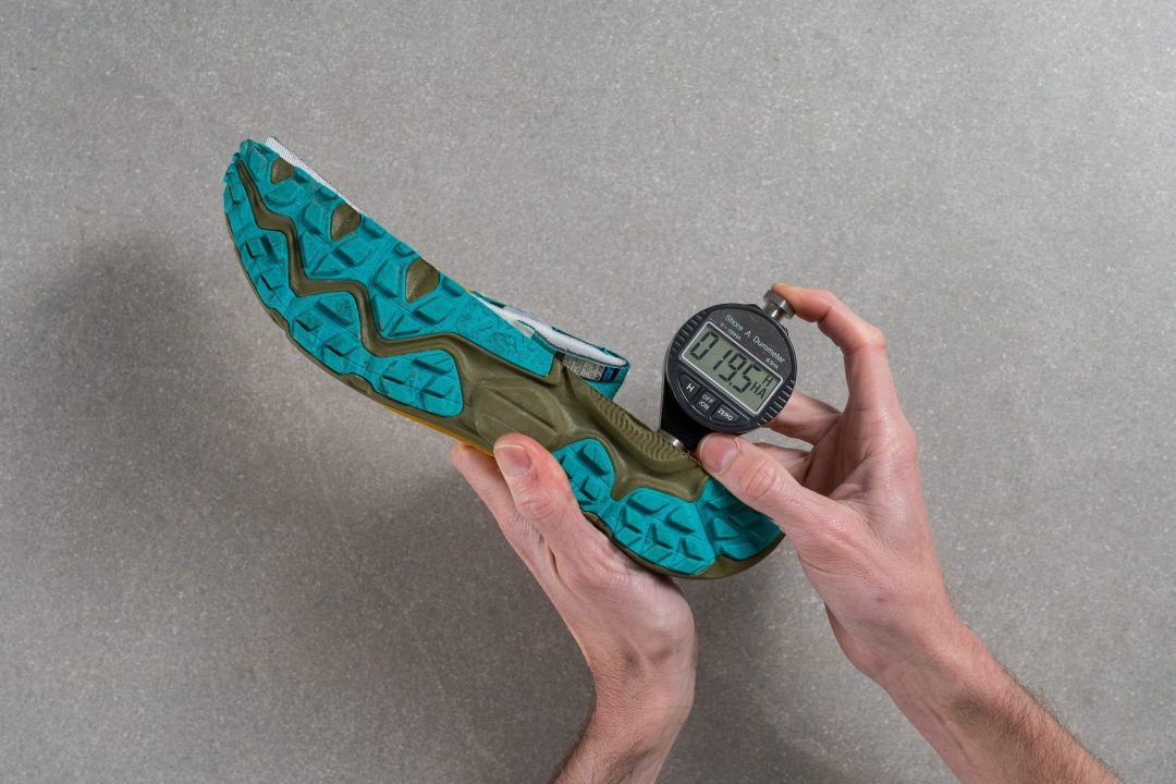 hoka challenger gtx mid