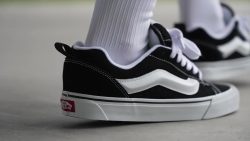 Cut in half: Vans Knu Skool Review (2024) | RunRepeat