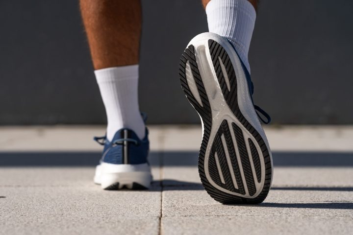 zapatillas de running minimalistas saucony asfalto pie normal más de 100 outsole