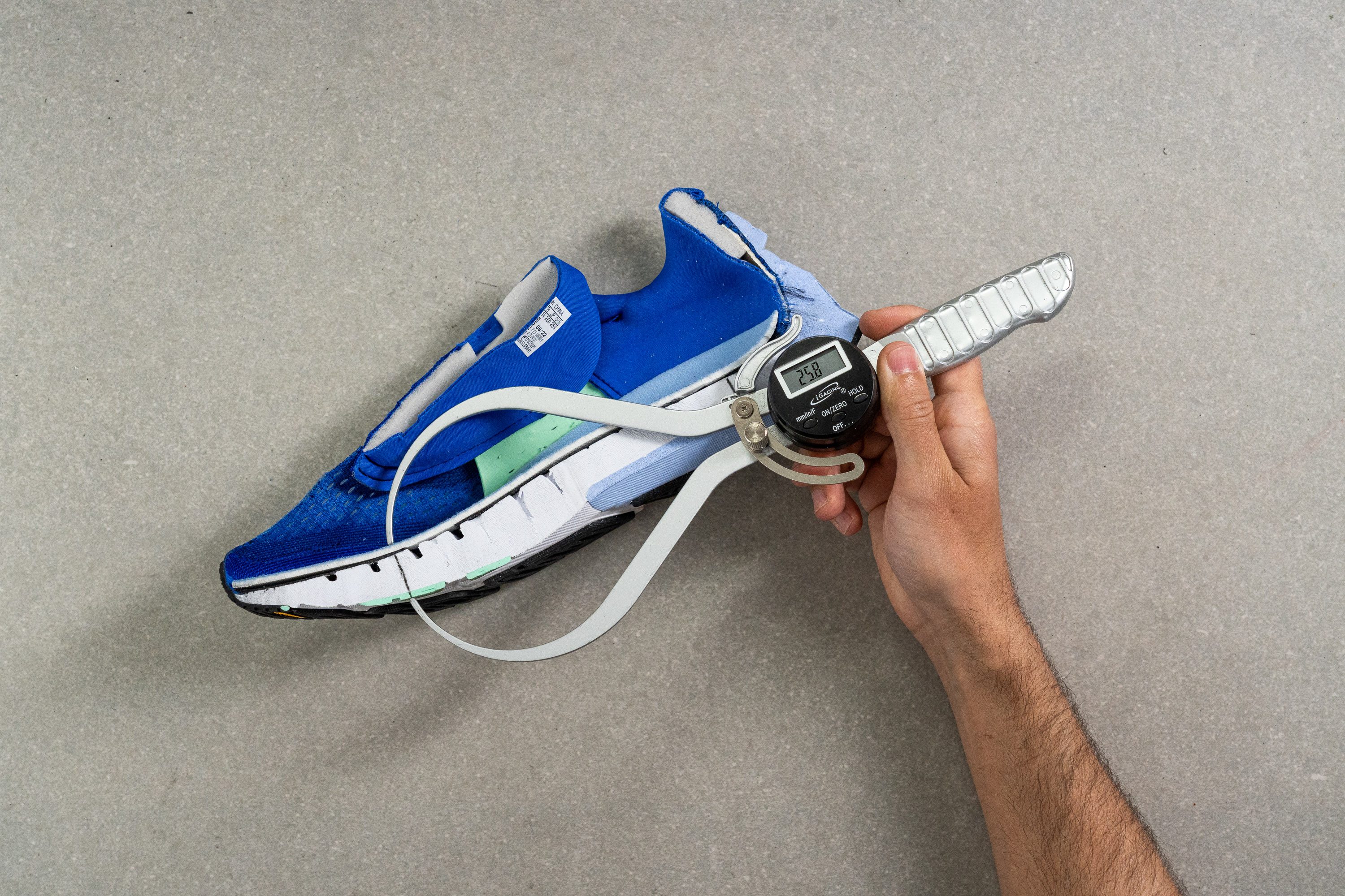 Cut in half: Adidas Adistar 2.0 Review | RunRepeat