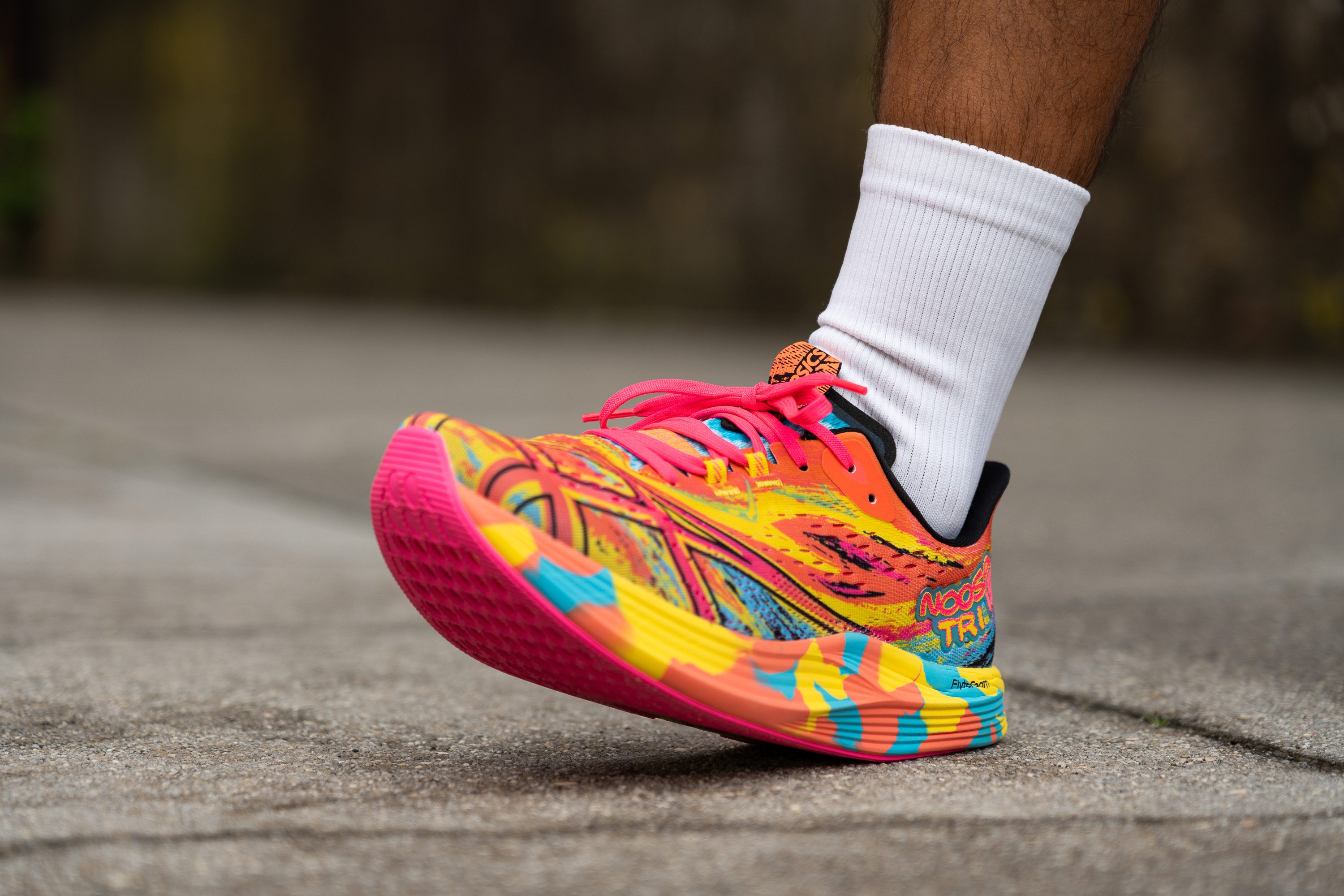 Cortadas por la mitad Analisis y review de las Asics Noosa Tri 15 2023 RunRepeat