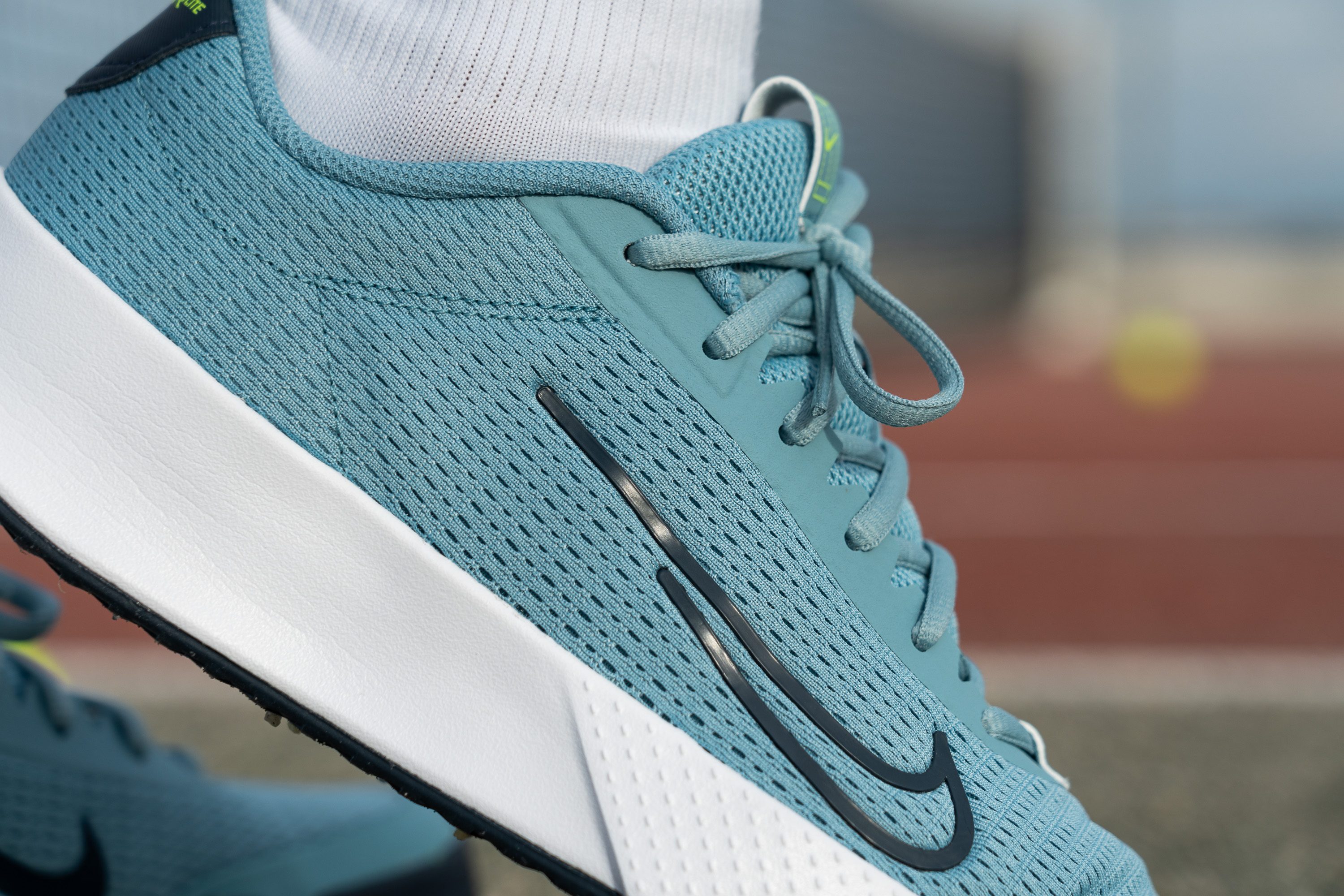 NikeCourt Vapor Lite 2 mesh