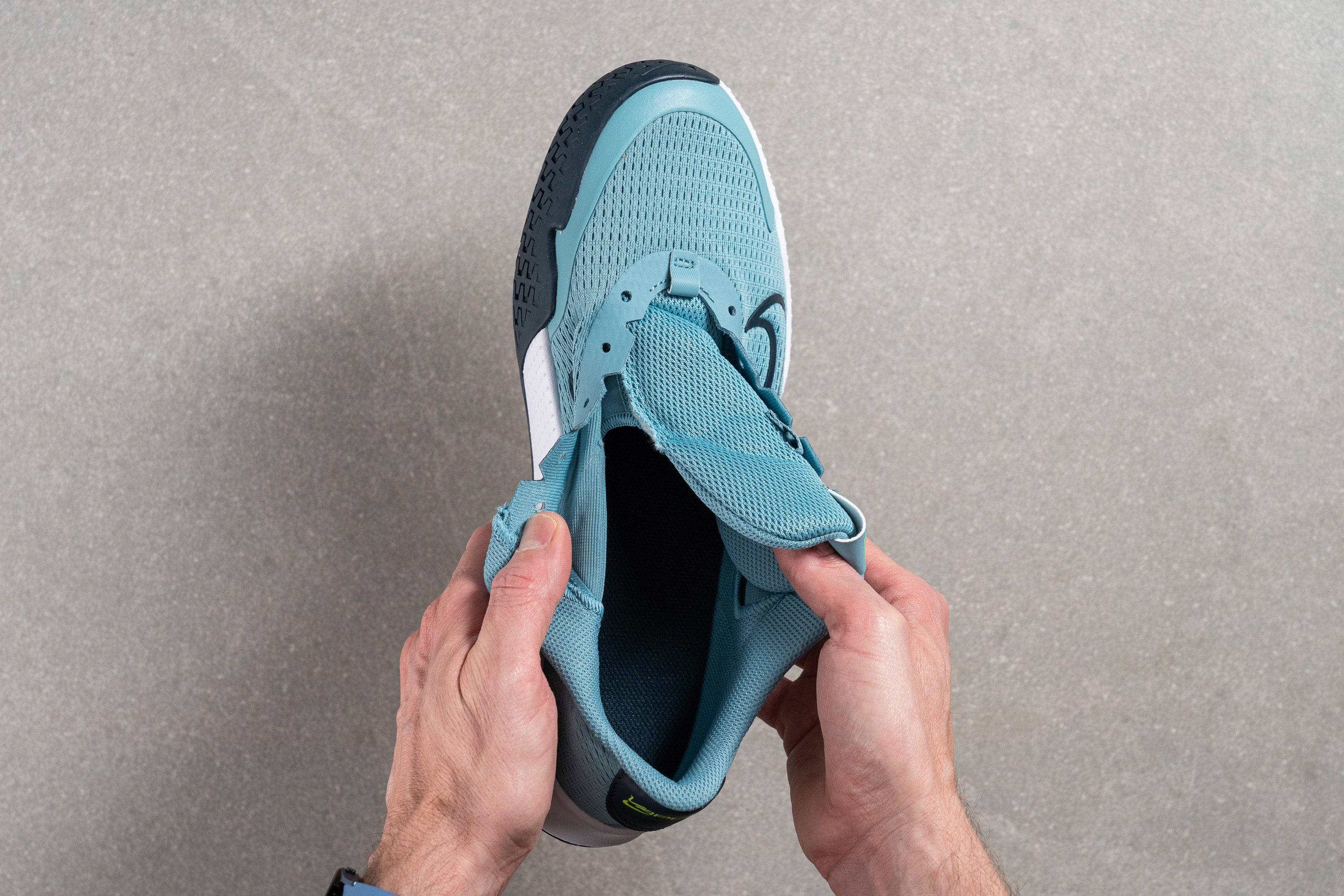 NikeCourt Vapor Lite 2 Tongue: gusset type