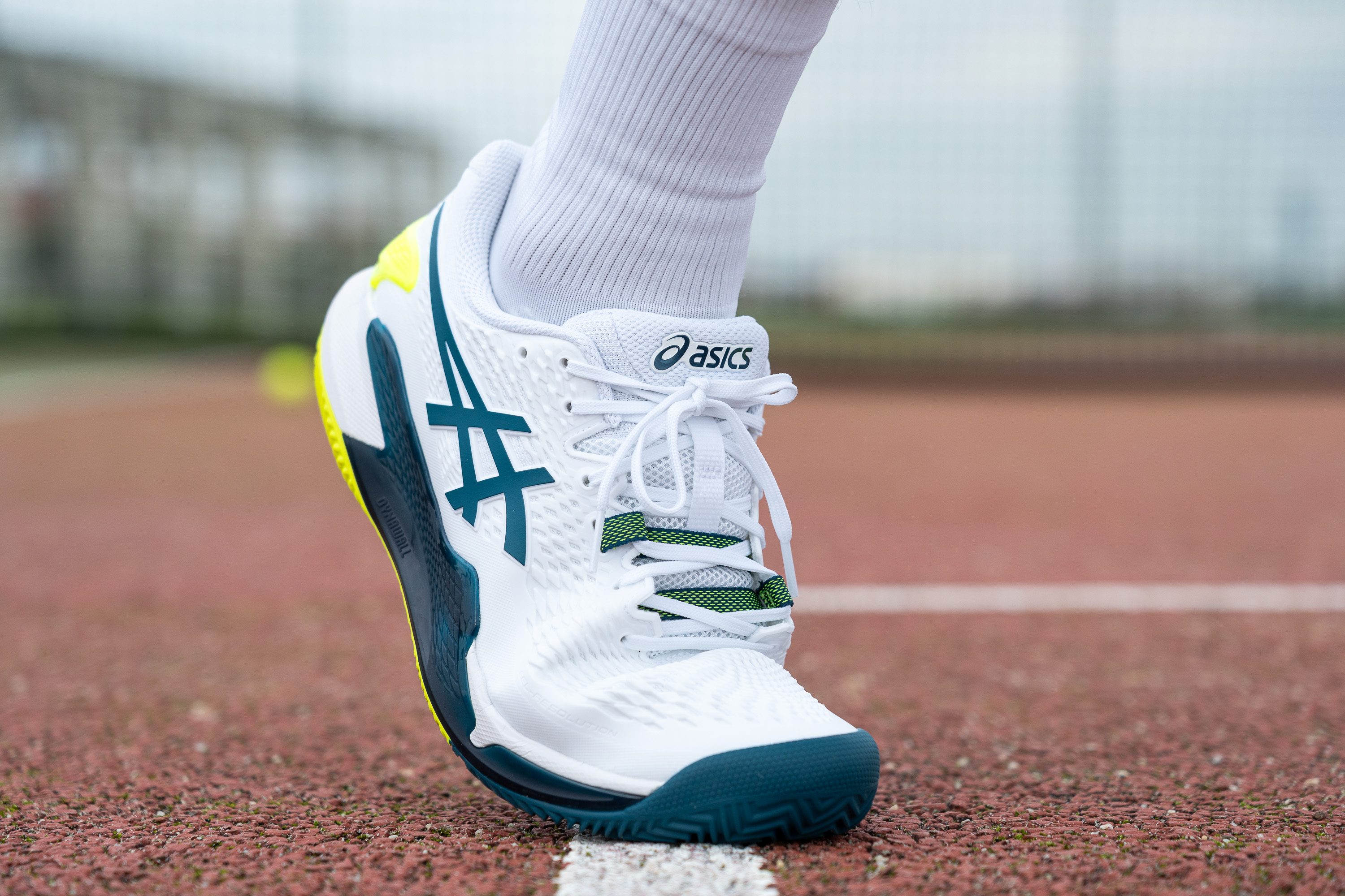 ASICS Gel Resolution 9 Clay flexibility