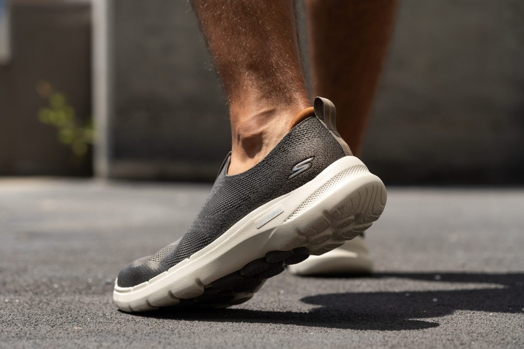 Cut in half: Skechers GO WALK 6 Review (2023) | RunRepeat