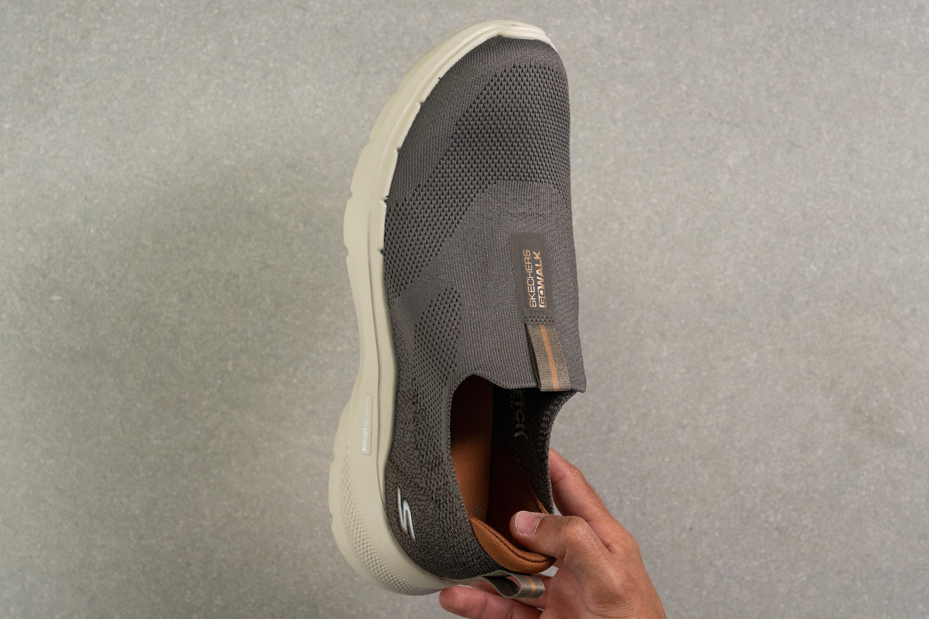 Skechers GOwalk 6 Tongue: gusset type