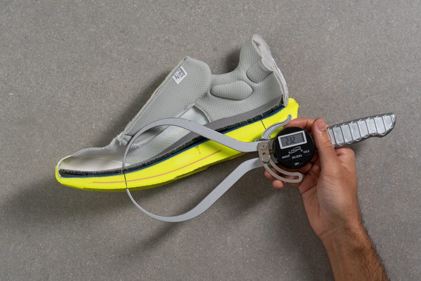 Cut in half: Salomon Phantasm 2 Review (2024) | RunRepeat