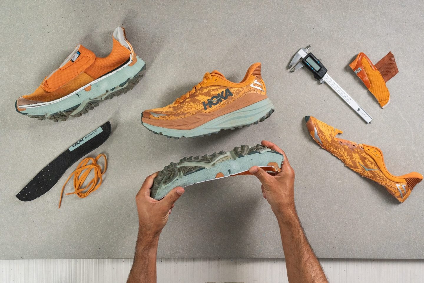 hoka stinson mid