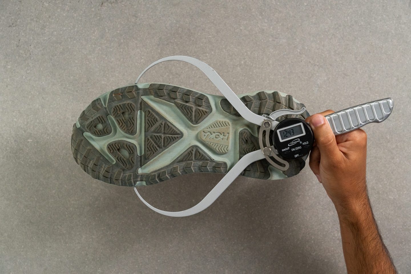 hoka stinson mid