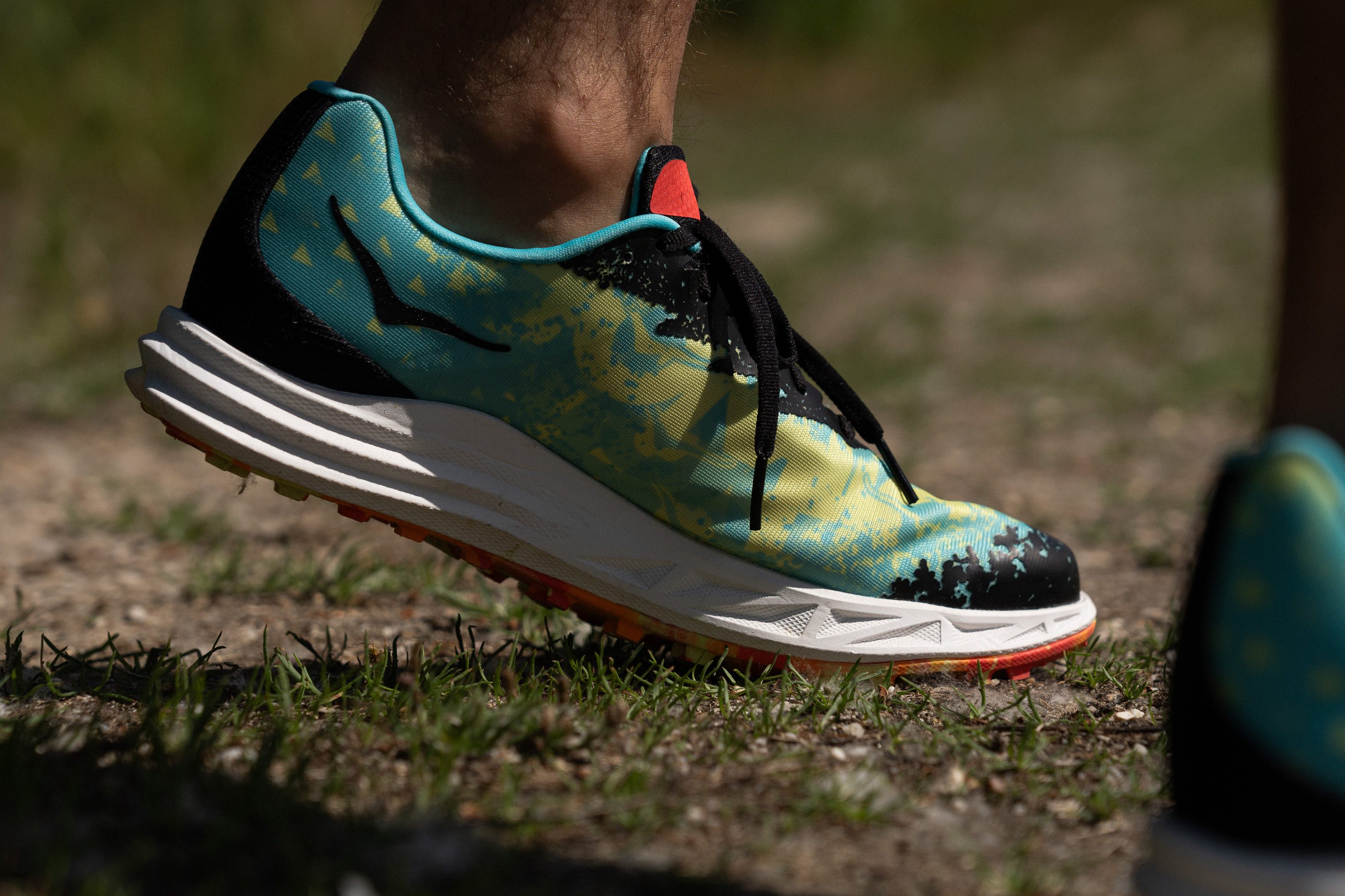 HOKA Crescendo XC Drop