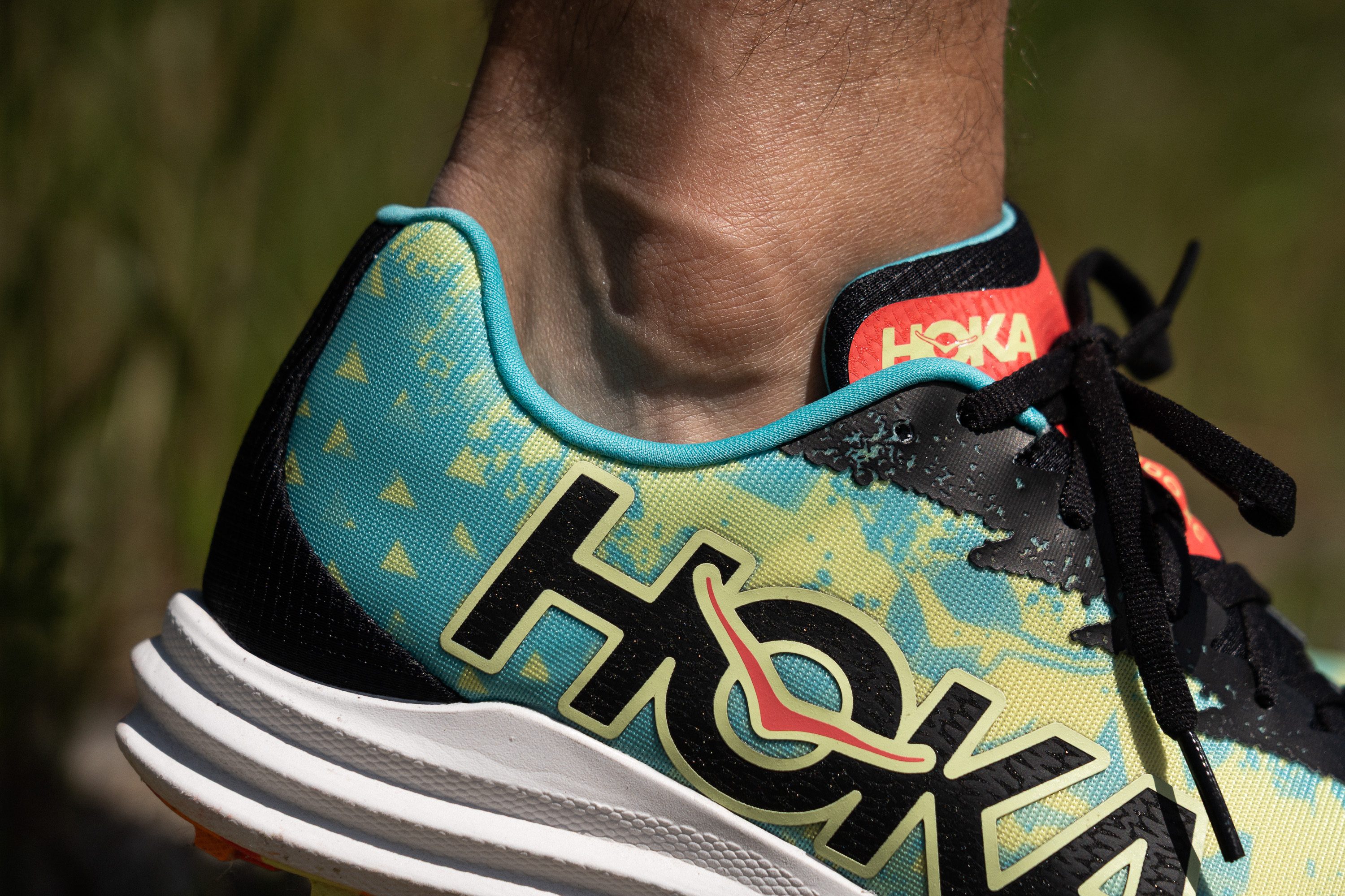 HOKA Crescendo XC Heel tab
