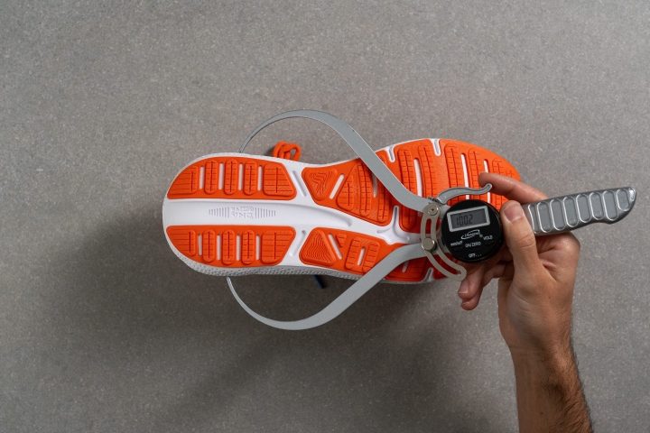 zapatillas de running Rubber Brooks ritmo bajo talla 35.5 moradas Midsole width in the heel