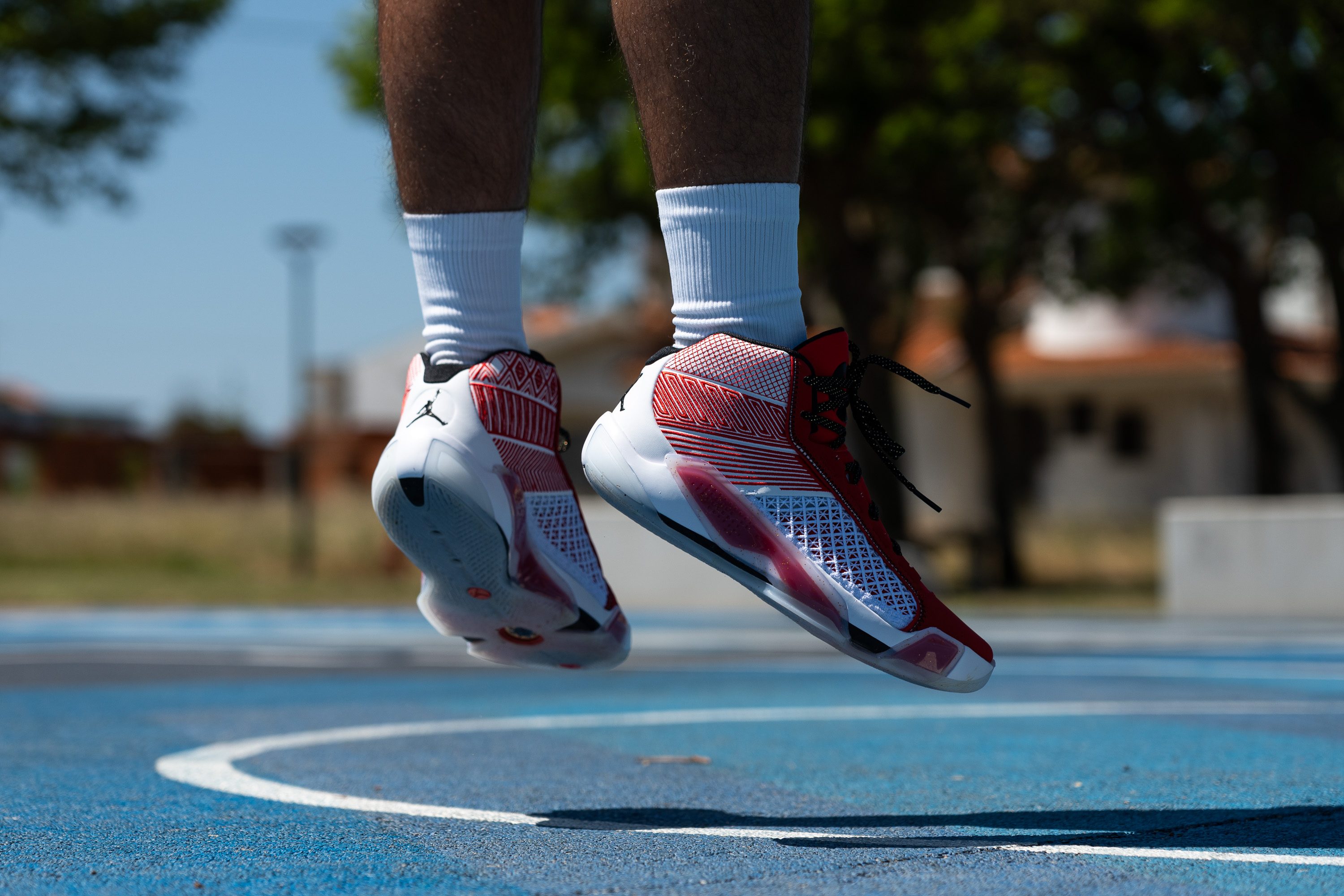 Peso de la zapatilla Air Jordan XXXVIII