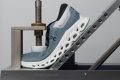 On Cloudstratus 3 Flexibility / Stiffness