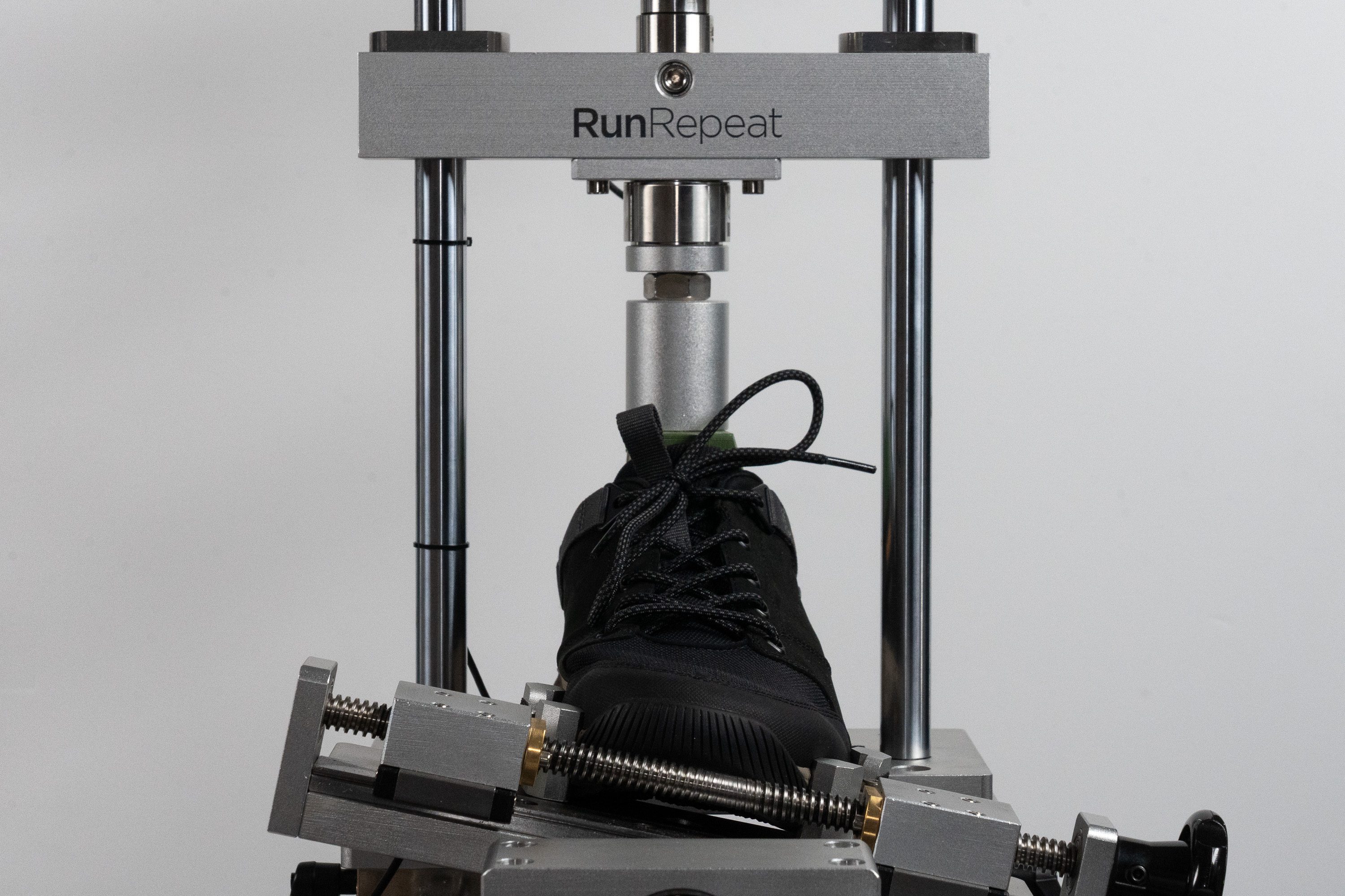 Teva Grandview GTX Low Torsional rigidity