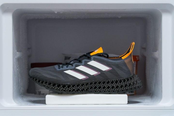 Adidas 4DFWD 3 Difference in midsole softness in cold