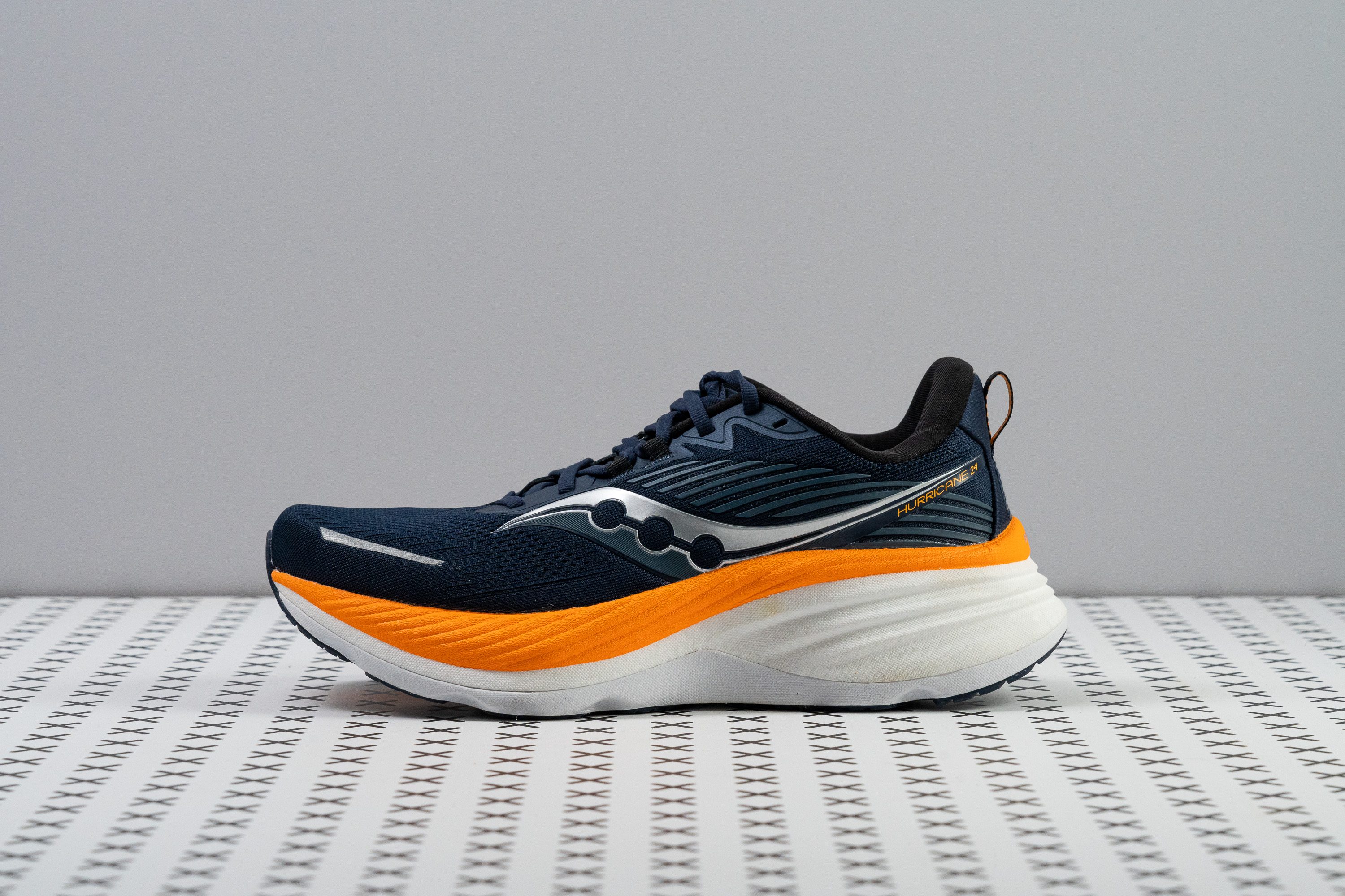 Saucony Hurricane 24 medium rocker