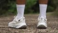 ASH Addict Leren sneaker met dikke zool in wit en fluoriserend geel Lateral stability test
