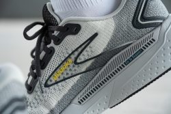 stability walking shoes