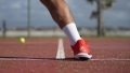 zapatillas de running entrenamiento constitución media maratón talla 33 grises support