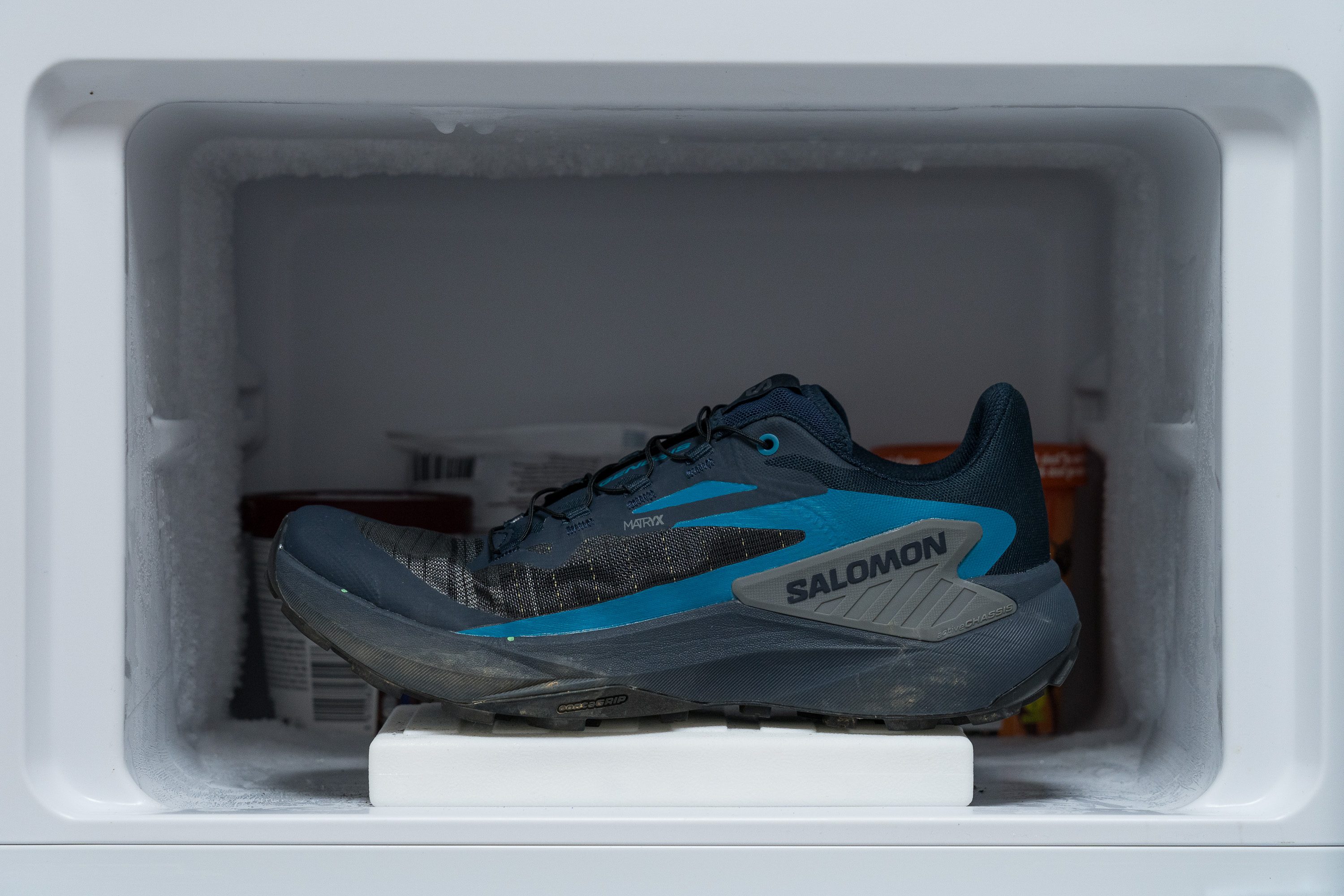 Salomon Genesis Difference in midsole bianco in cold