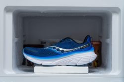 Cut in half: Saucony Guide 17 Review (2024) | RunRepeat